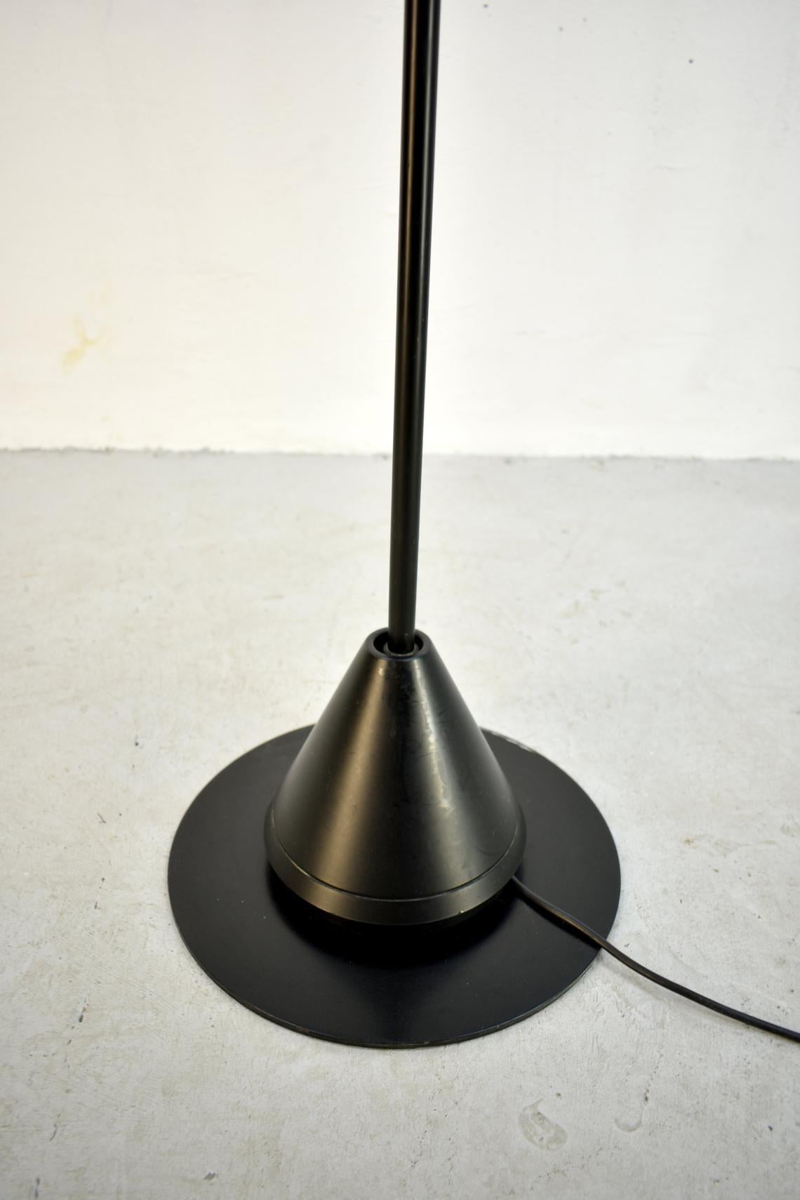 20th Century Postmodern Floor Lamp 'Ettore' by Ernesto Gizmondi for Artemide, Italy, 1980s For Sale