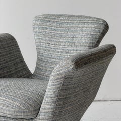 Postmodern Flower Chair in Woven Fabric