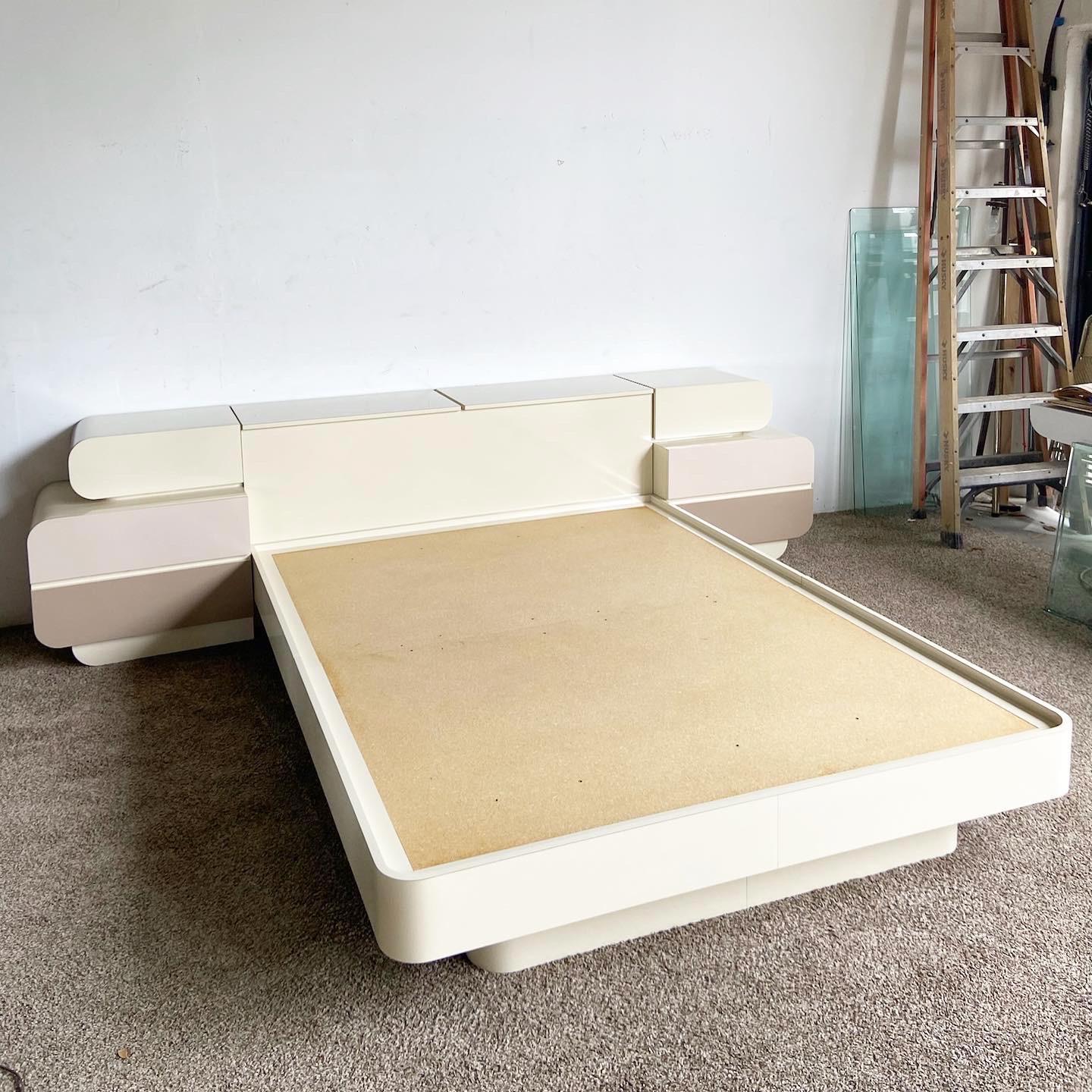 Postmodern Galactic Double Waterfall Three Tone Queen Platform Bed Set In Good Condition In Delray Beach, FL