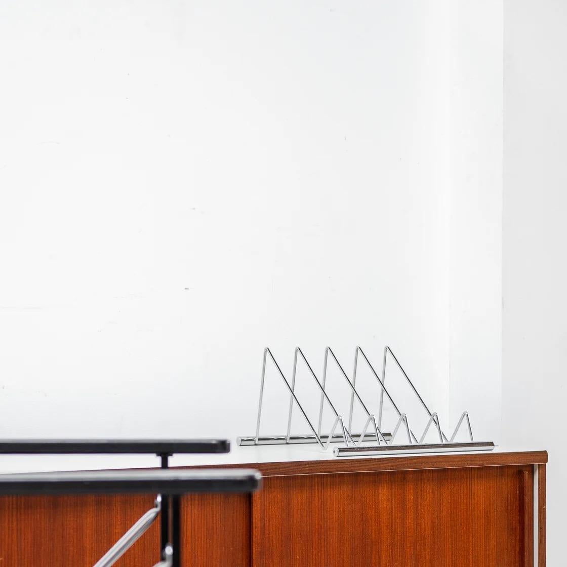 Postmodern geometric Metal Stand, France, 1990s im Zustand „Gut“ im Angebot in Tokyo, Tokyo