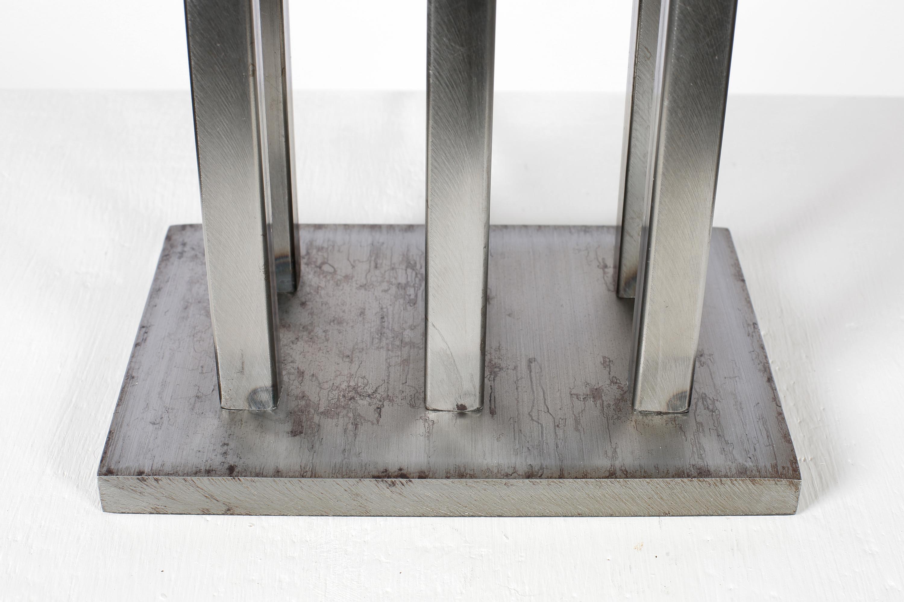 Postmoderne geometrische kubistische Stahl-Tischlampe 2
