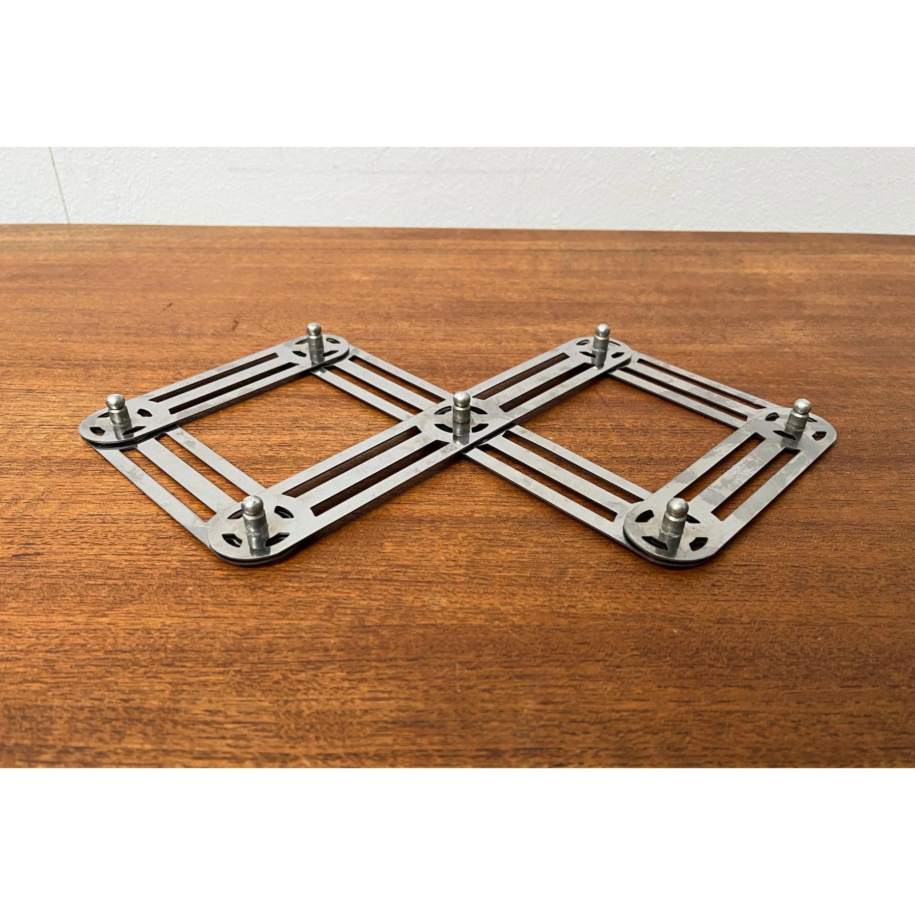 Posavasos extensible de metal alemán postmoderno de Zack en Excelente estado para la venta en Hamburg, DE
