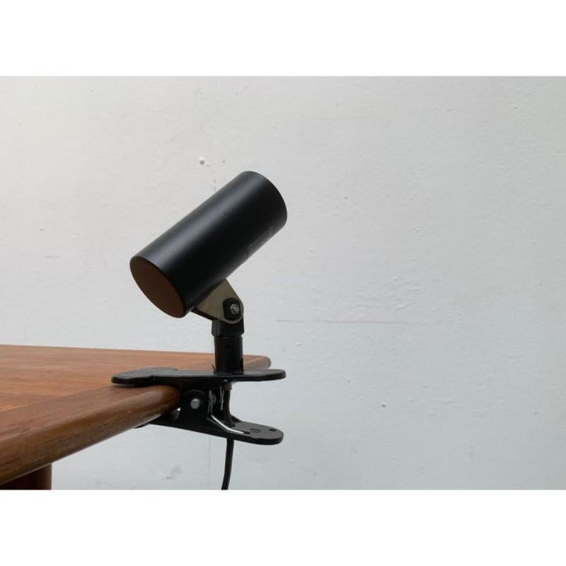 Lámpara de pinza minimalista alemana postmoderna de Erco, años 80 en Excelente estado para la venta en Hamburg, DE