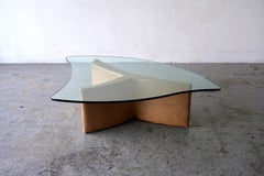 Table basse postmoderne en verre et cuir style Vladimir Kagan / Karl Springe