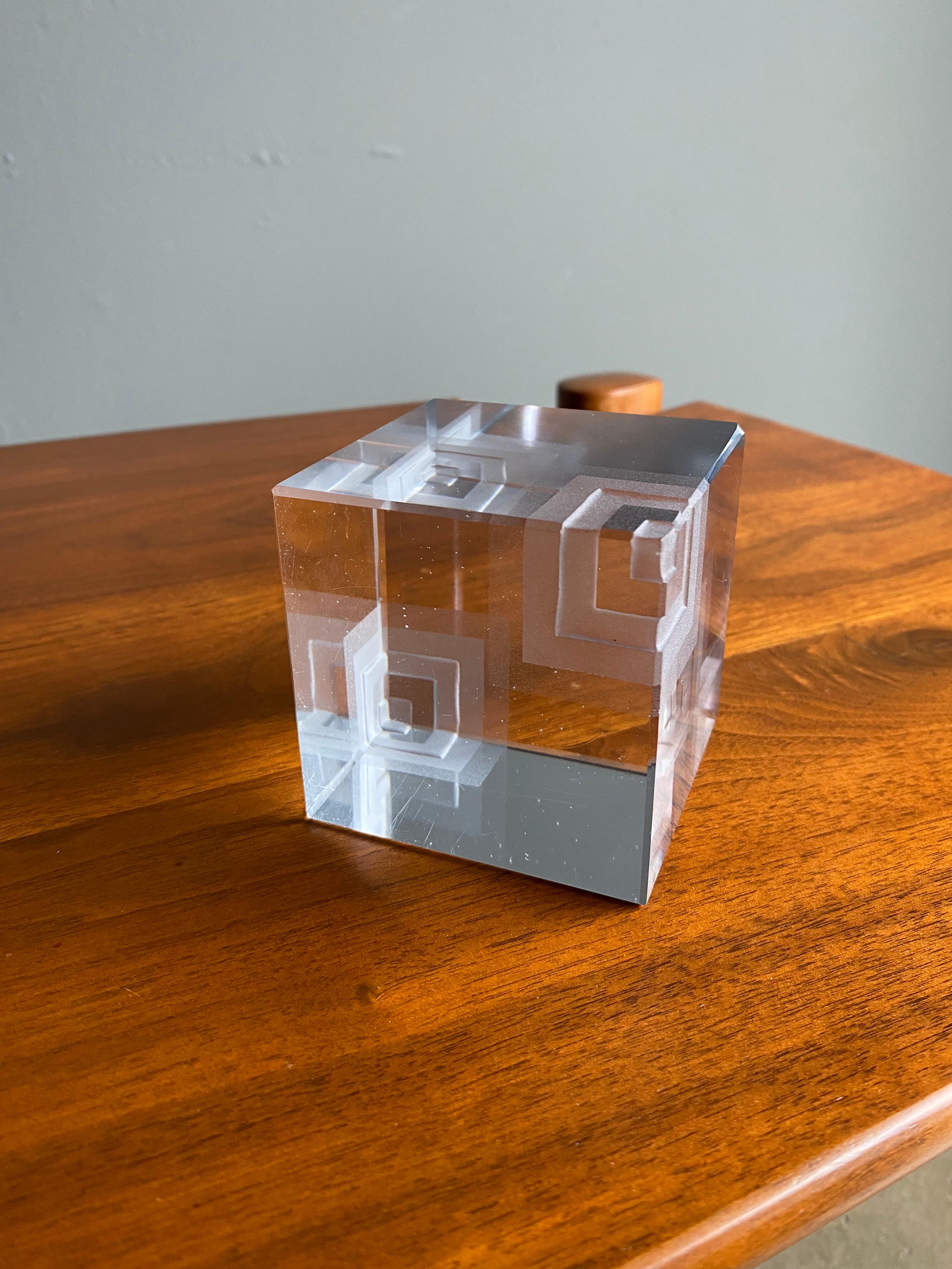 Postmodern Glass Cube Paperweight,  1980's  For Sale 2