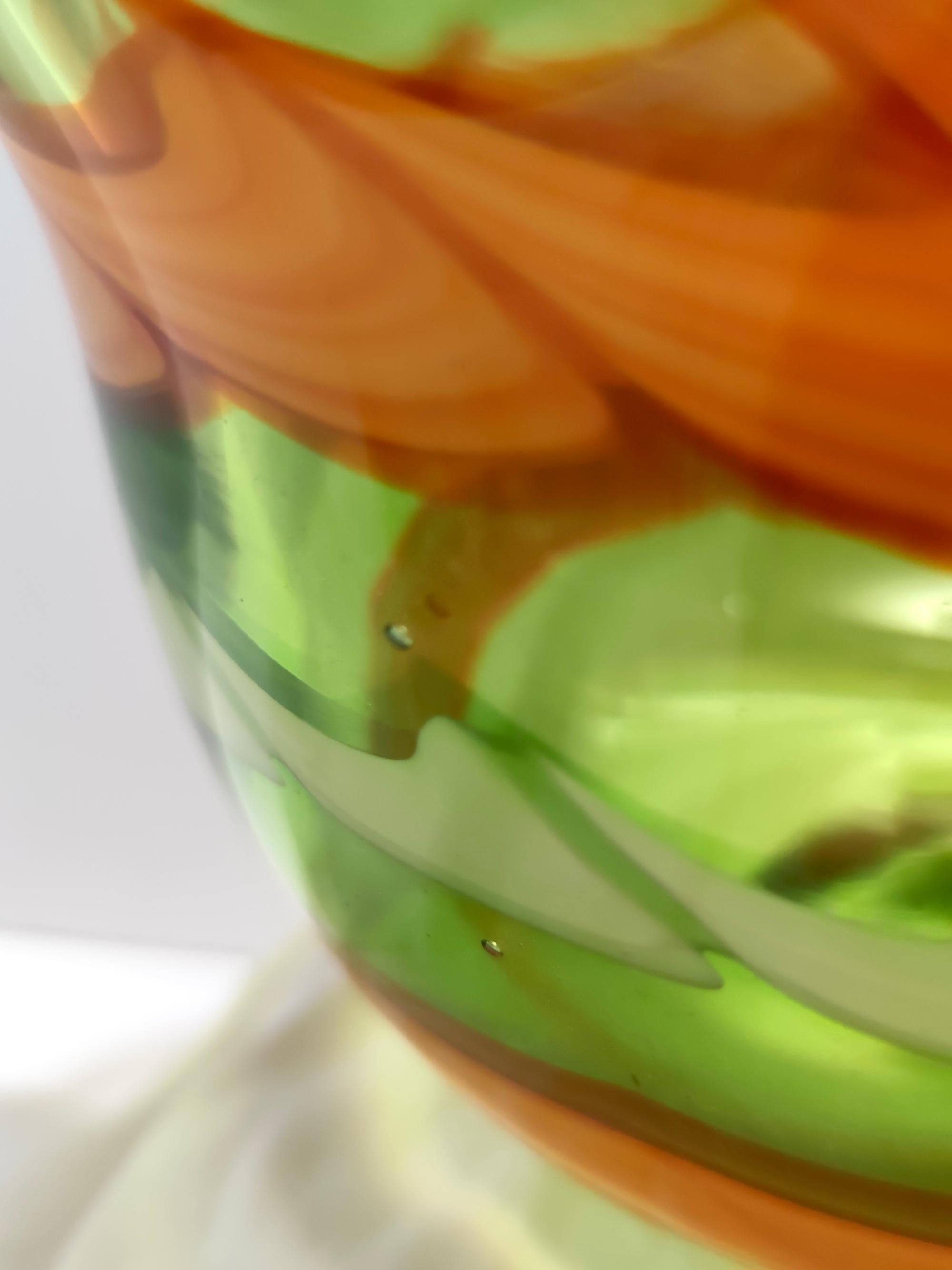 Postmoderne Fazzoletto-Vase aus grünem und orangefarbenem Muranoglas von Fratelli Toso, Italien im Angebot 6