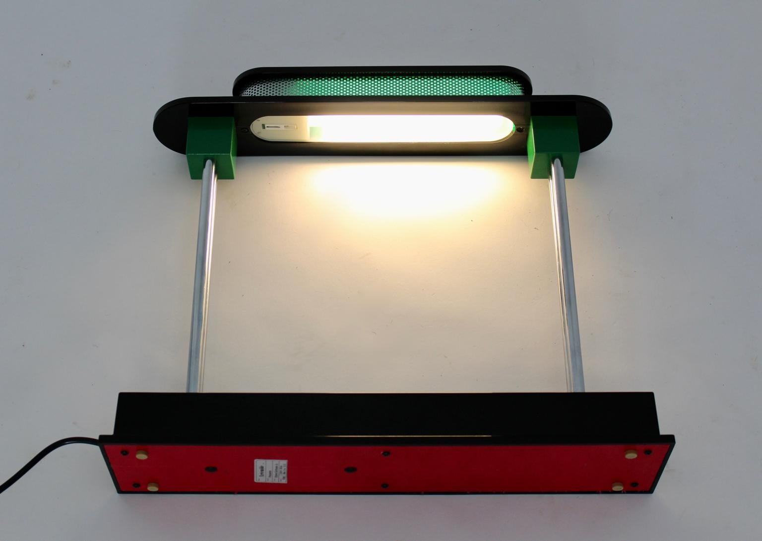 Postmodern Green Black Vintage Table Lamp Pausania by Ettore Sottsass Jr Italy  For Sale 2