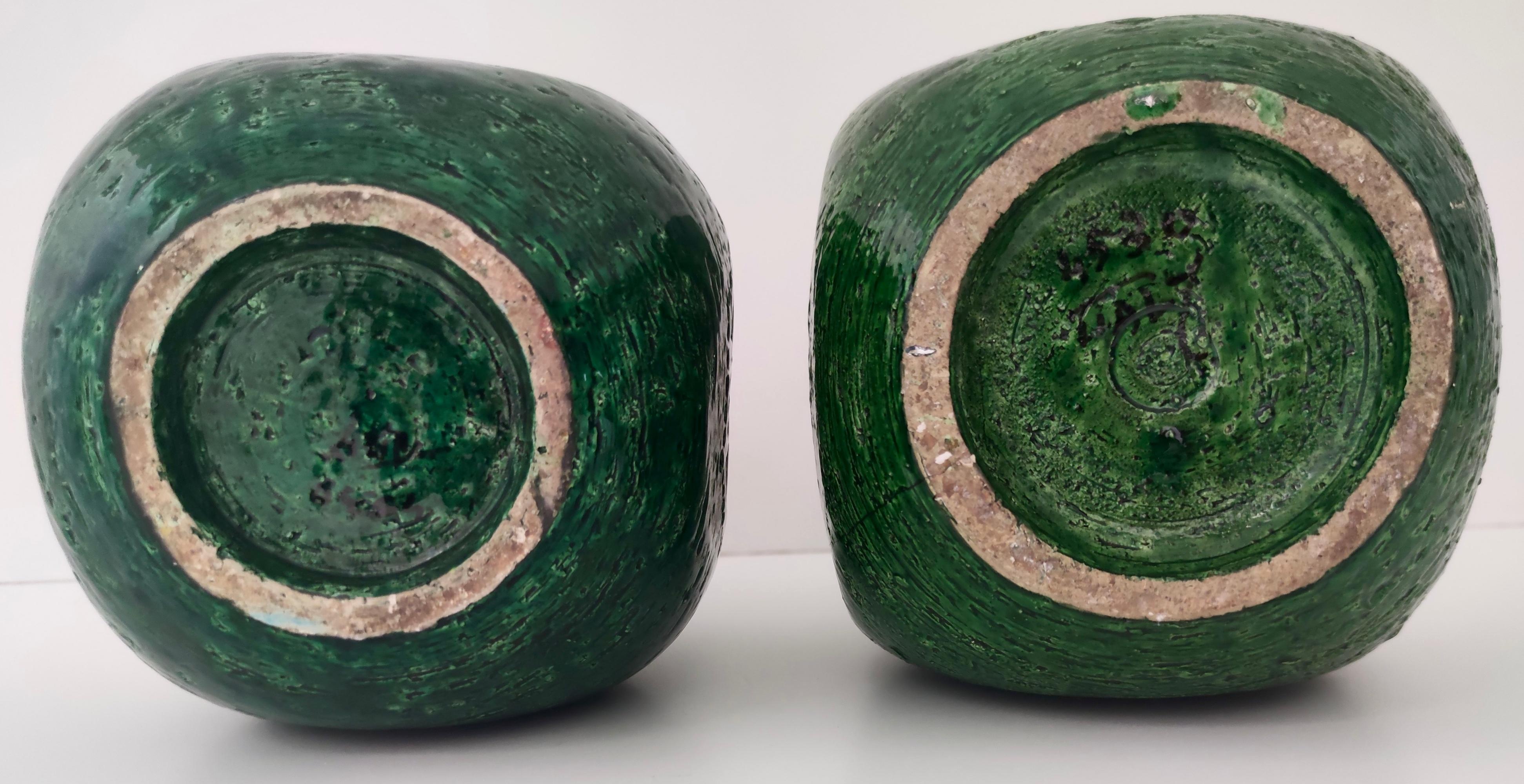 Postmoderne grün lackierte Keramikvase von Aldo Londi für Bitossi, Italien im Angebot 6
