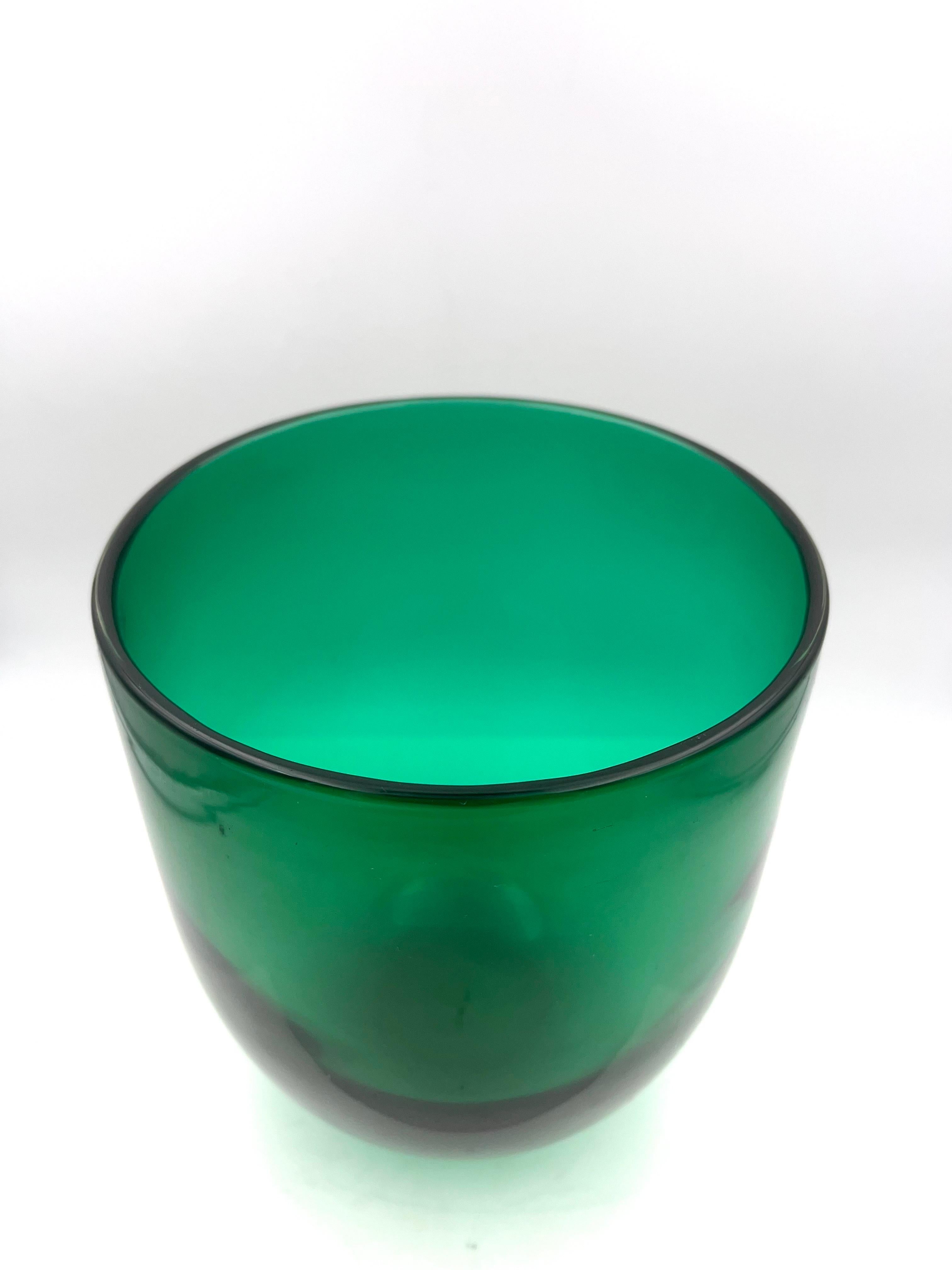 Post-Modern Postmodern Green Mouthblown Glass Vase