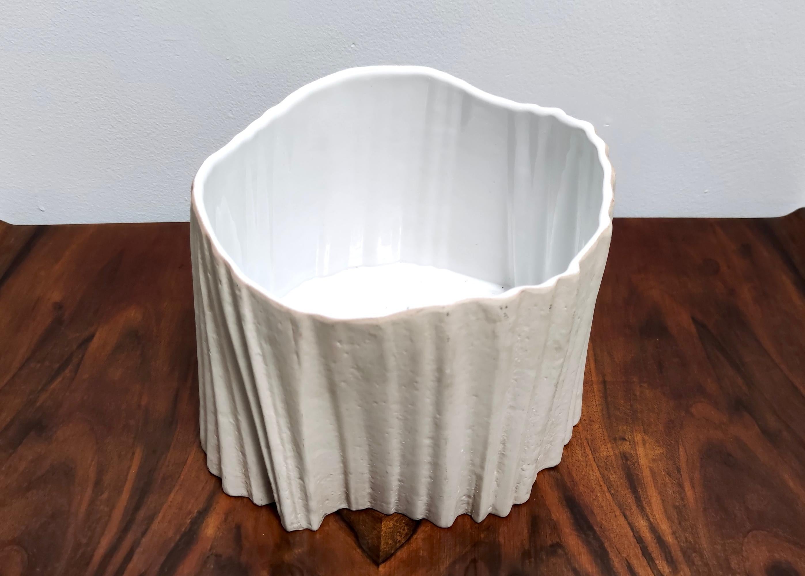 Fin du 20e siècle Vase postmoderne en faïence grise de Rosenthal, Italie en vente
