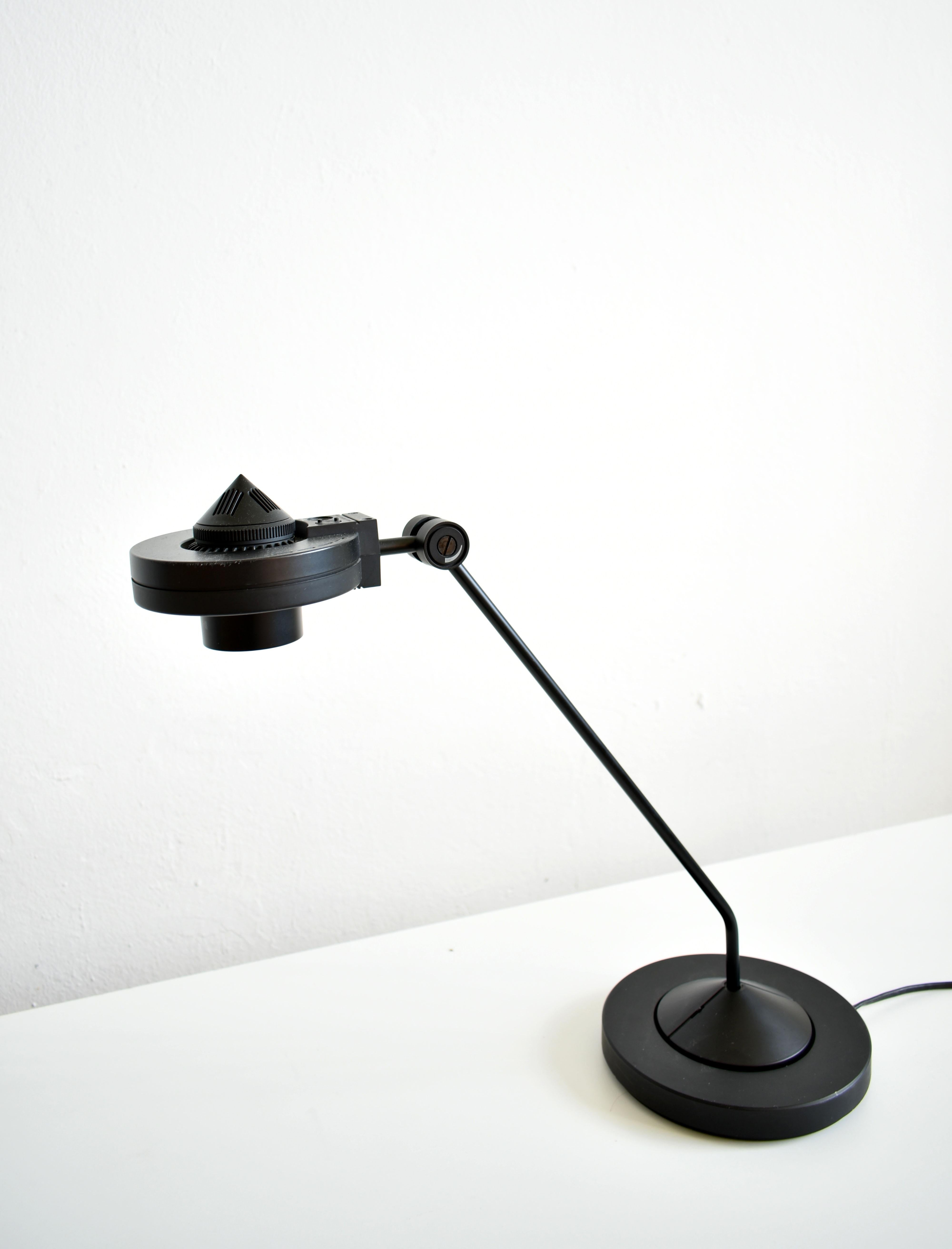 novilux desk lamp