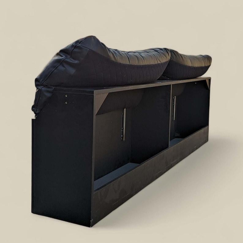 italien Tête de lit postmoderne de Carlo Malnati, laquée, fabriquée en coussins King Size, années 80 en vente