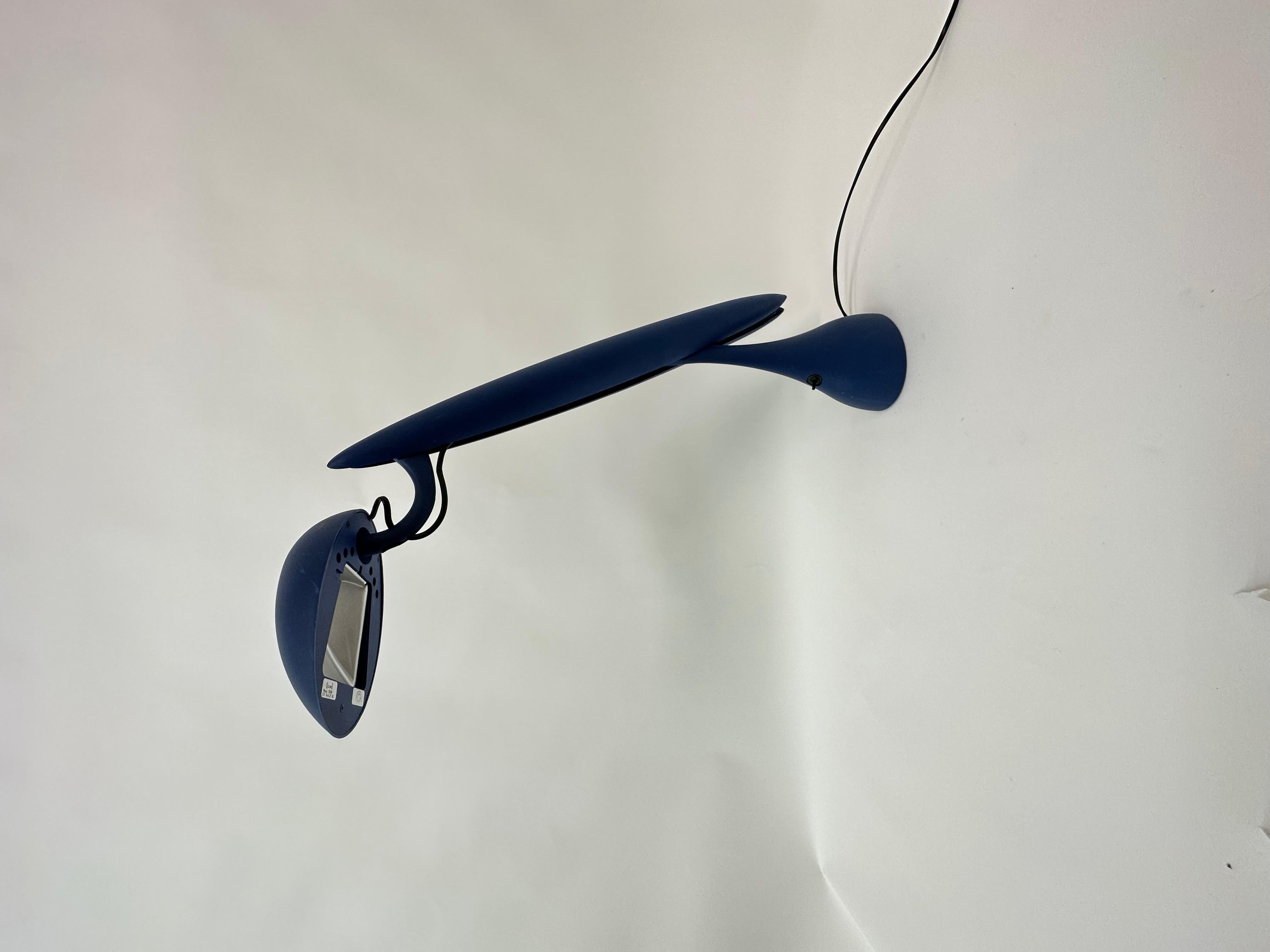 Lampe postmoderne bleu héron par Isao Hosoe pour Luxo, années 1980 en vente 3