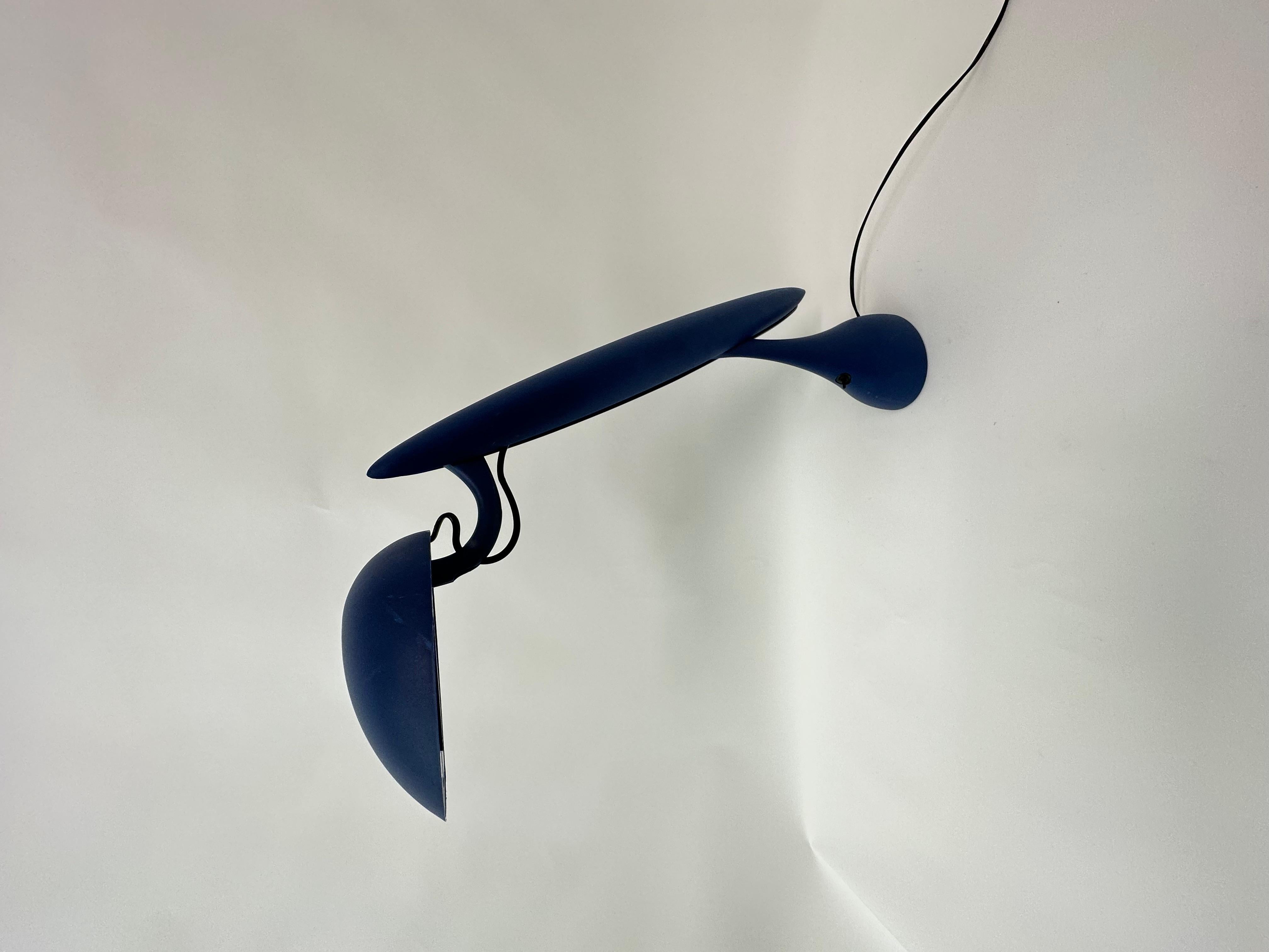 Lampe postmoderne bleu héron par Isao Hosoe pour Luxo, années 1980 en vente 4