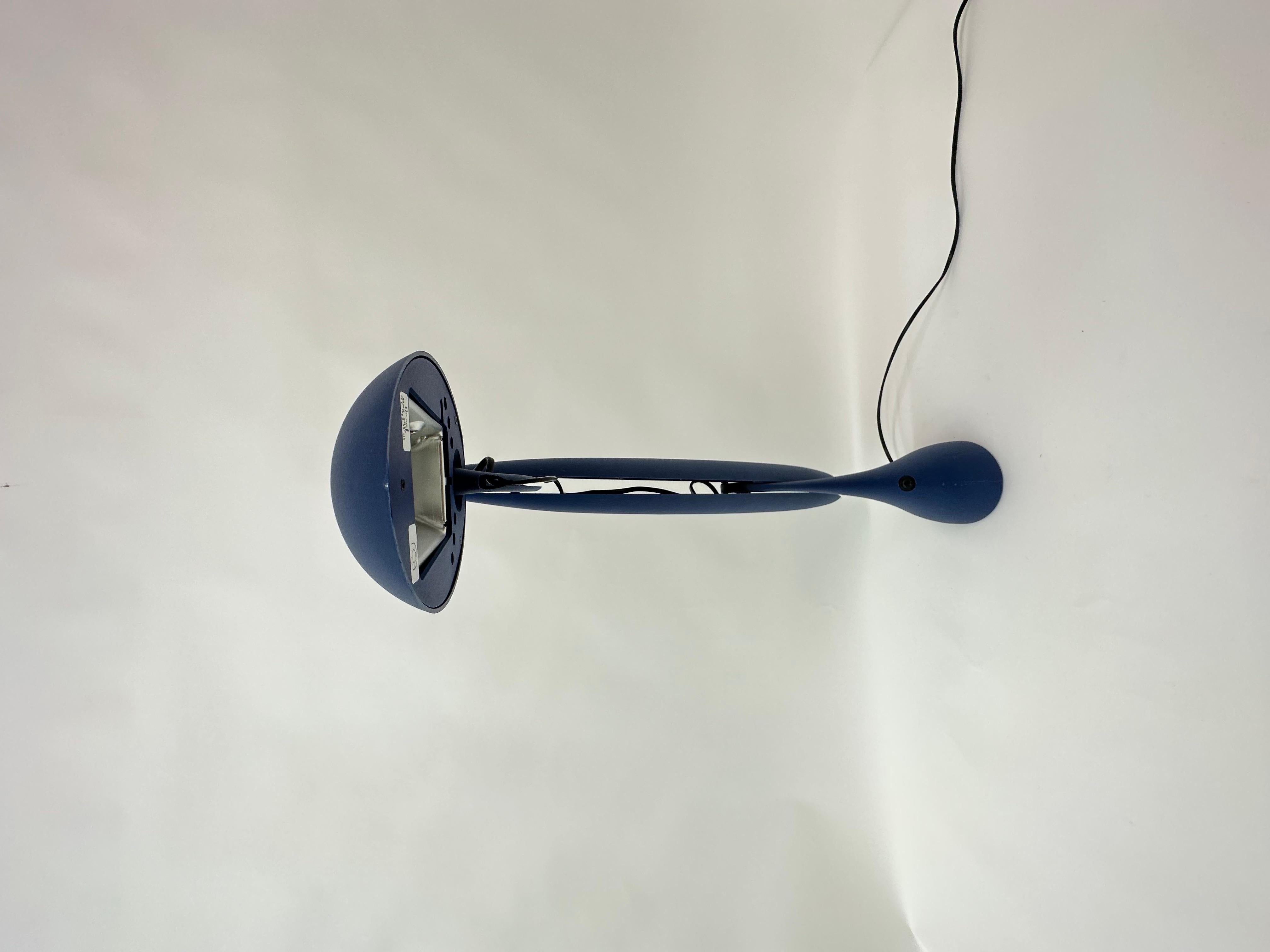 Postmodern Heron Blue Lamp by Isao Hosoe for Luxo, 1980s For Sale 11