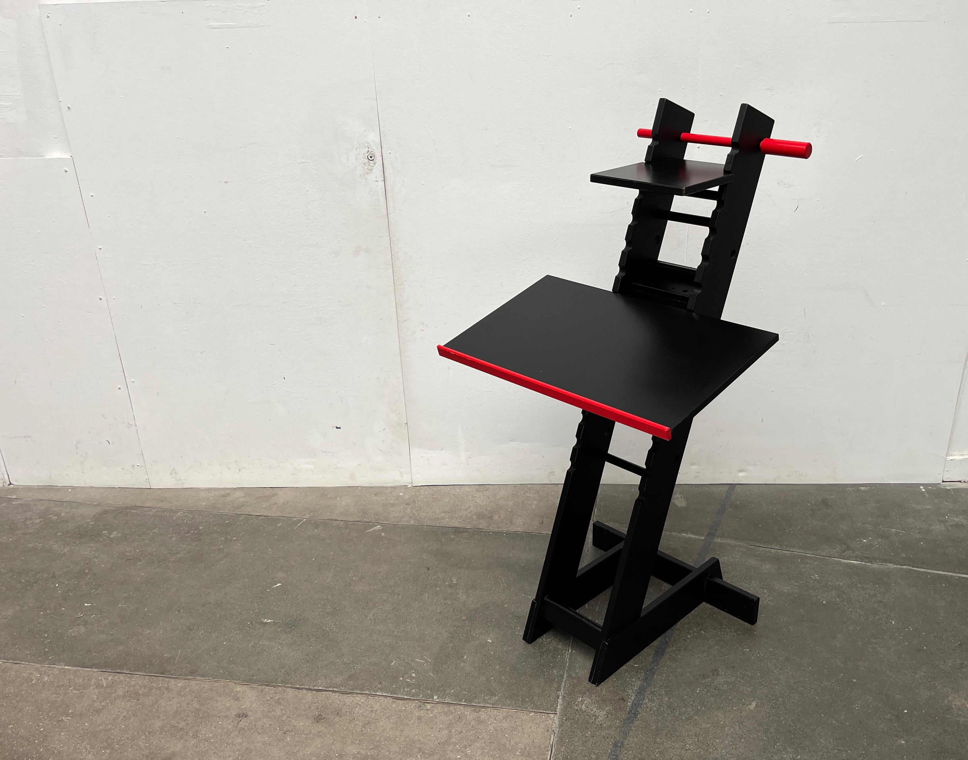 Bureau à domicile postmoderne par Holznest Design en vente 1