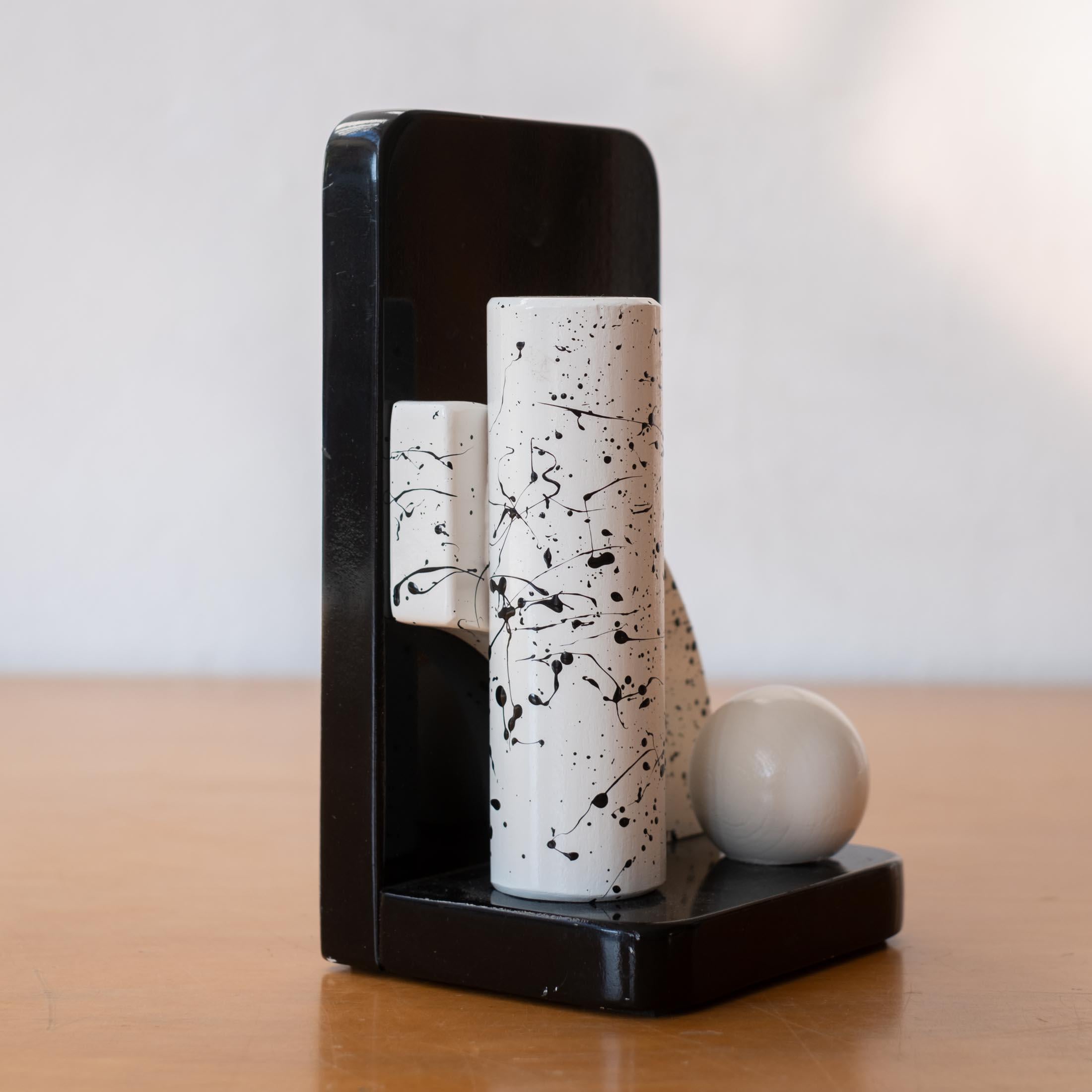 Postmodern House Bookends Memphis Milano 1980s For Sale 3