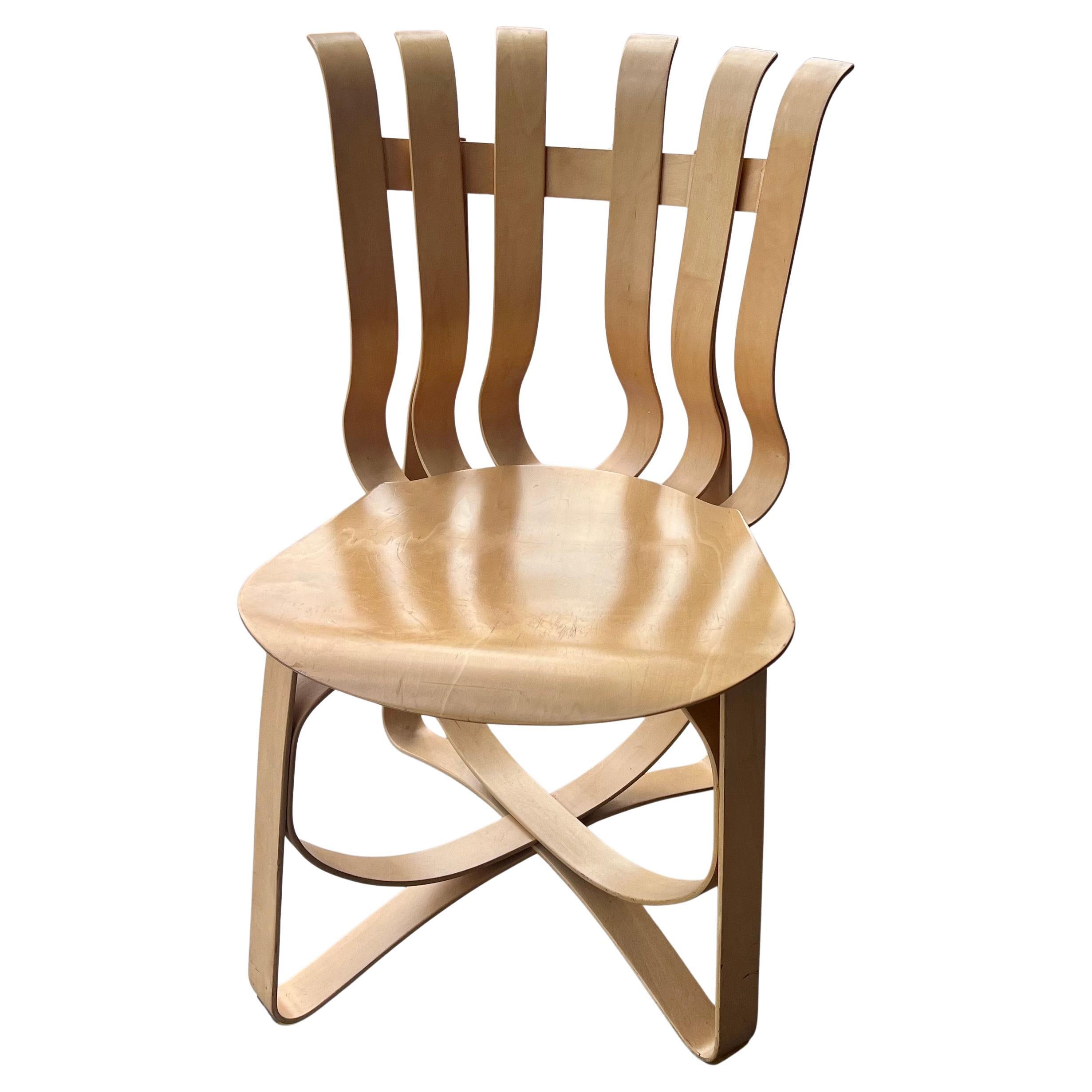 Américain Chaise Postmoderne Iconique Knoll Hat Trick par Frank Gehry Estampillée & Datée en vente