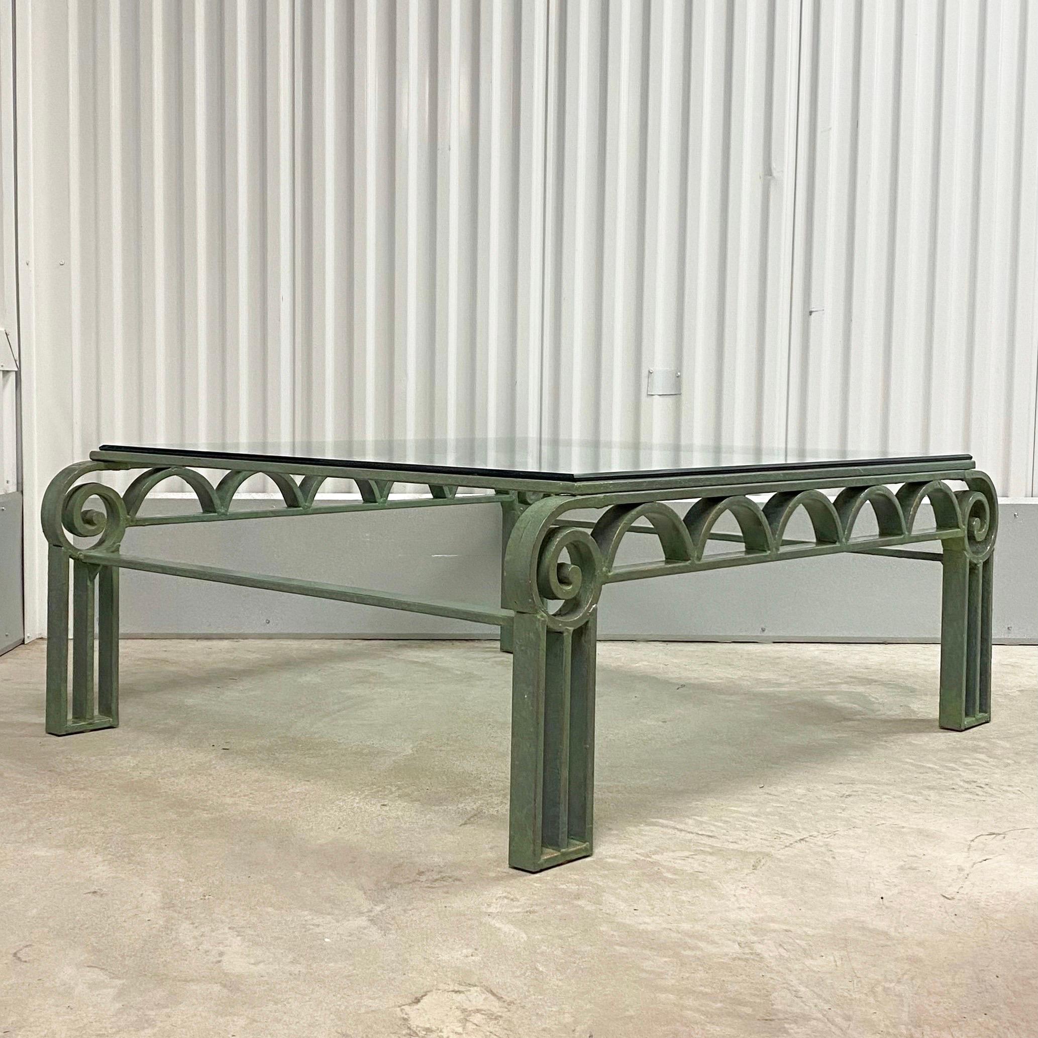 Postmodern Iron Column Coffee Table with Glass Top In Good Condition In Westfield, NJ