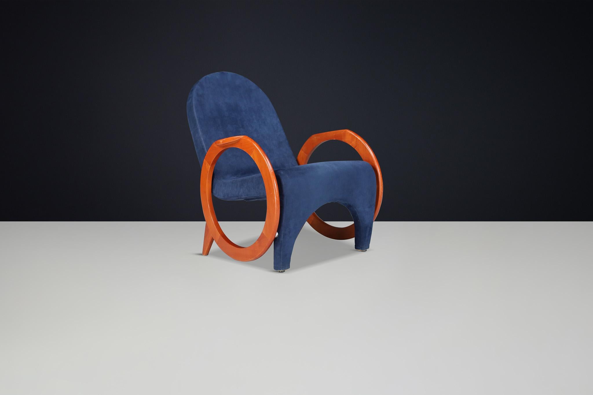 Sillón italiano postmoderno en tela original, años 70 en venta 1