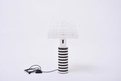 Lampe de table italienne postmoderne noire et blanche 'Shogun' de Mario Botta