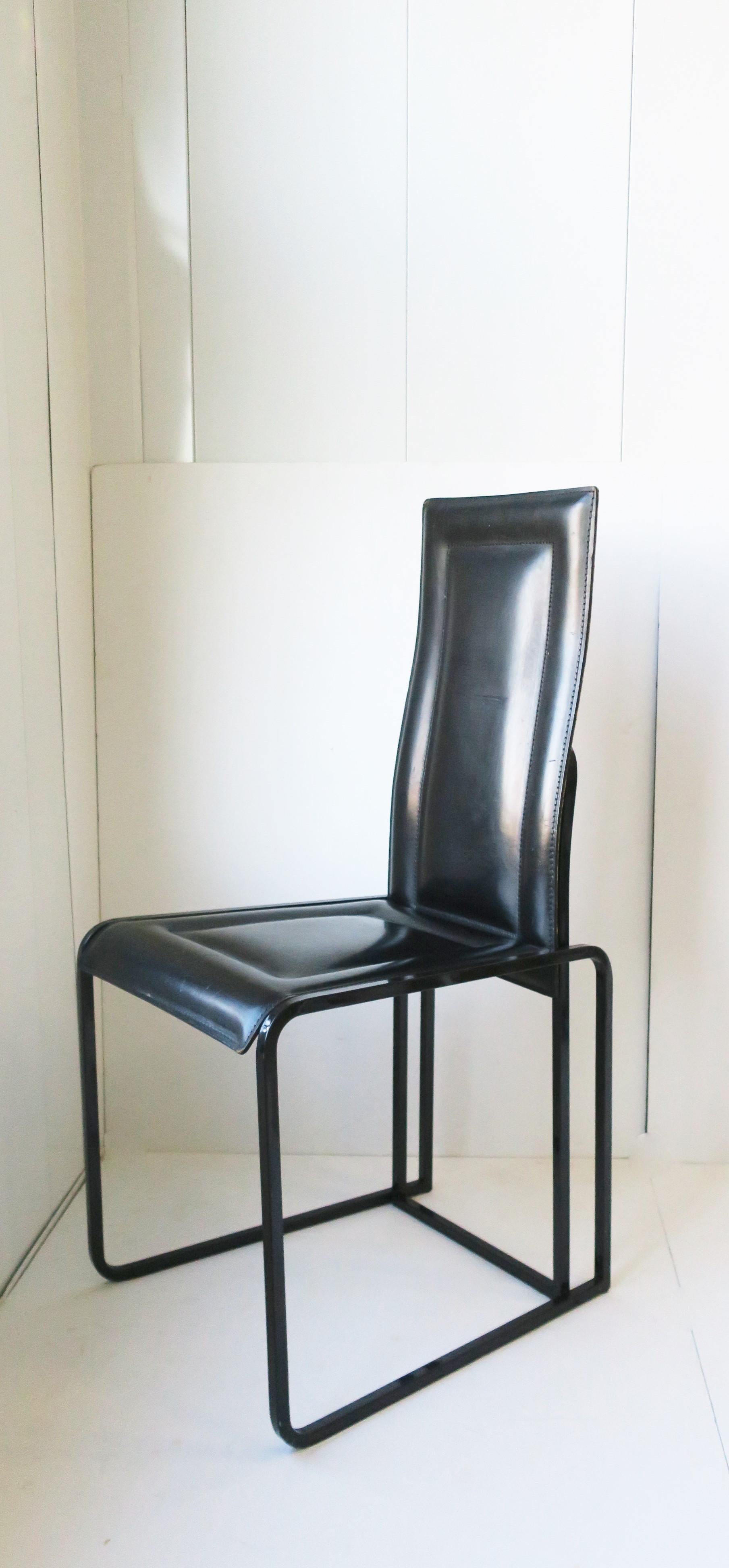 Italian Black Leather Side Dining Desk Chairs Postmodern Pair, circa 1970s For Sale 5
