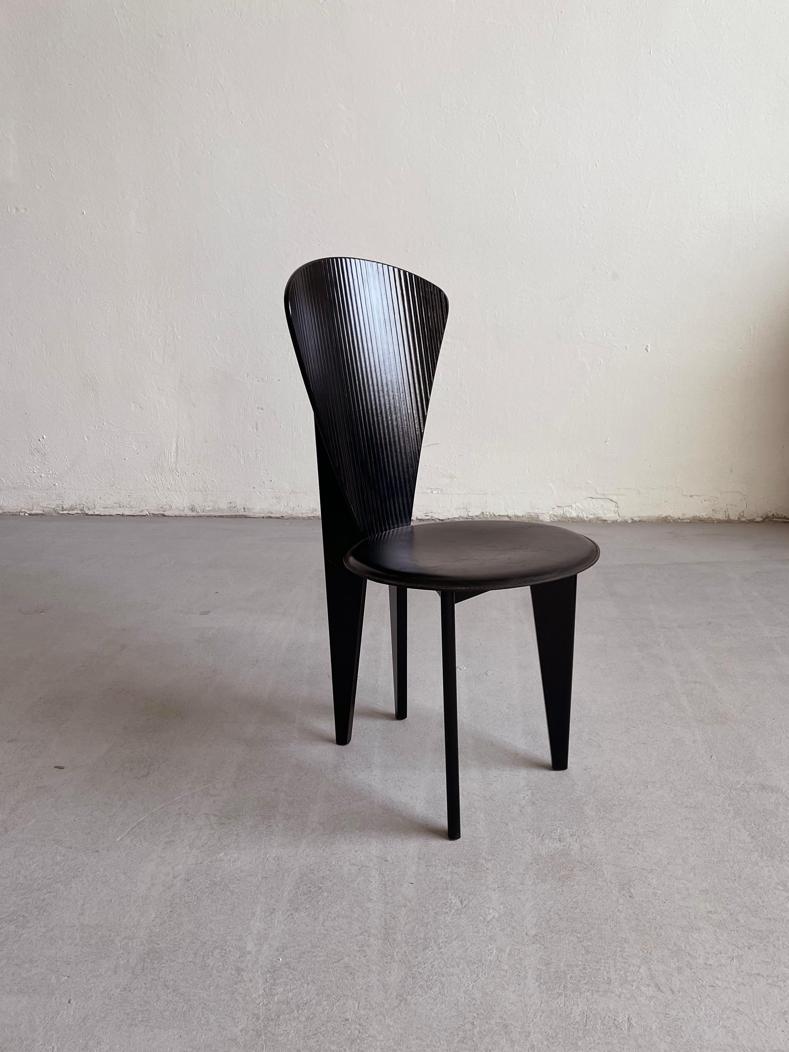 Postmodern Italian Calligaris Dining Chair, Black Leather and Wood, 1980s In Good Condition In Zagreb, HR
