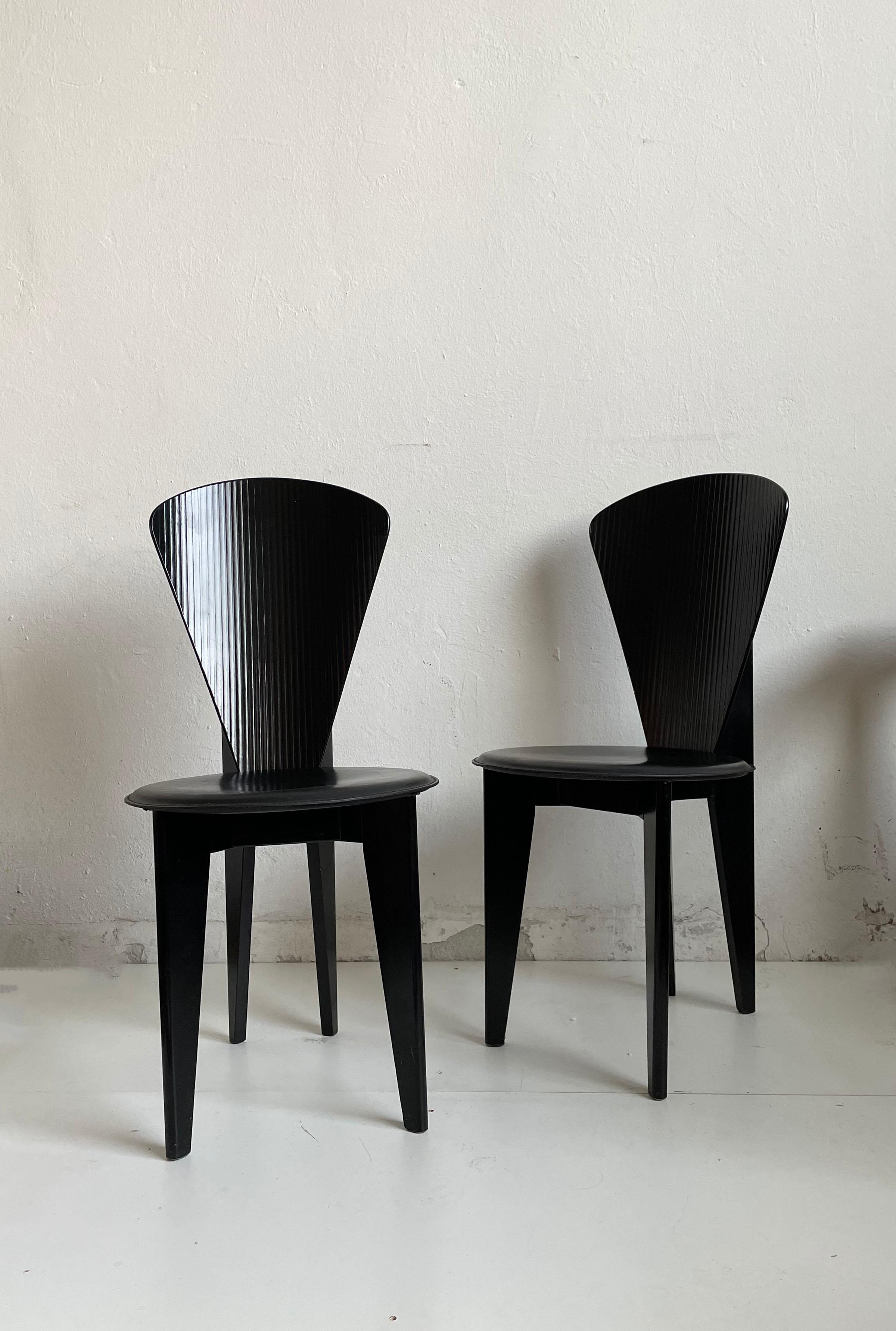 Post-Modern Postmodern Italian Calligaris Dining Chairs, Black Leather and Wood, 1980s