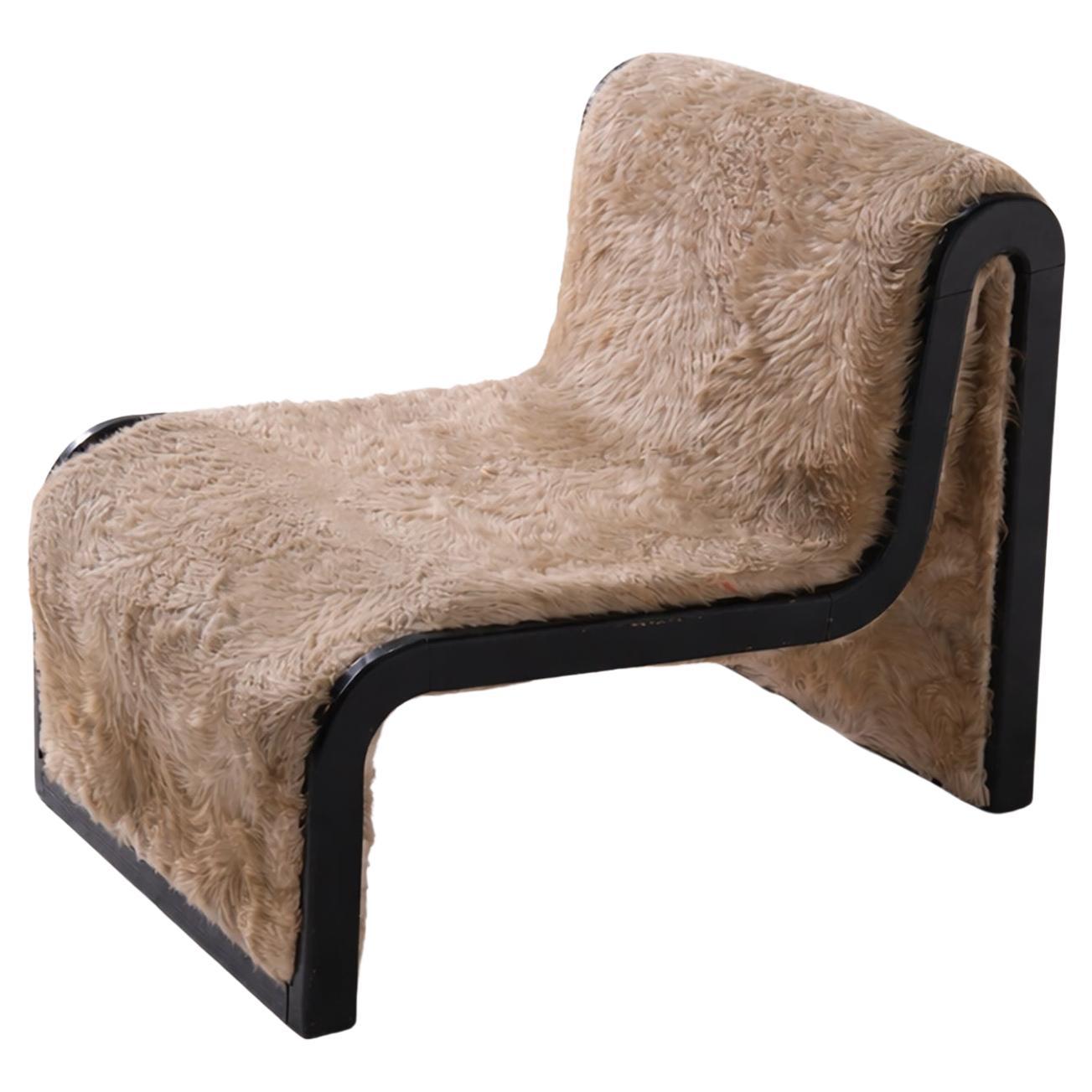Postmodern Italian chaise longue in faux fur brown