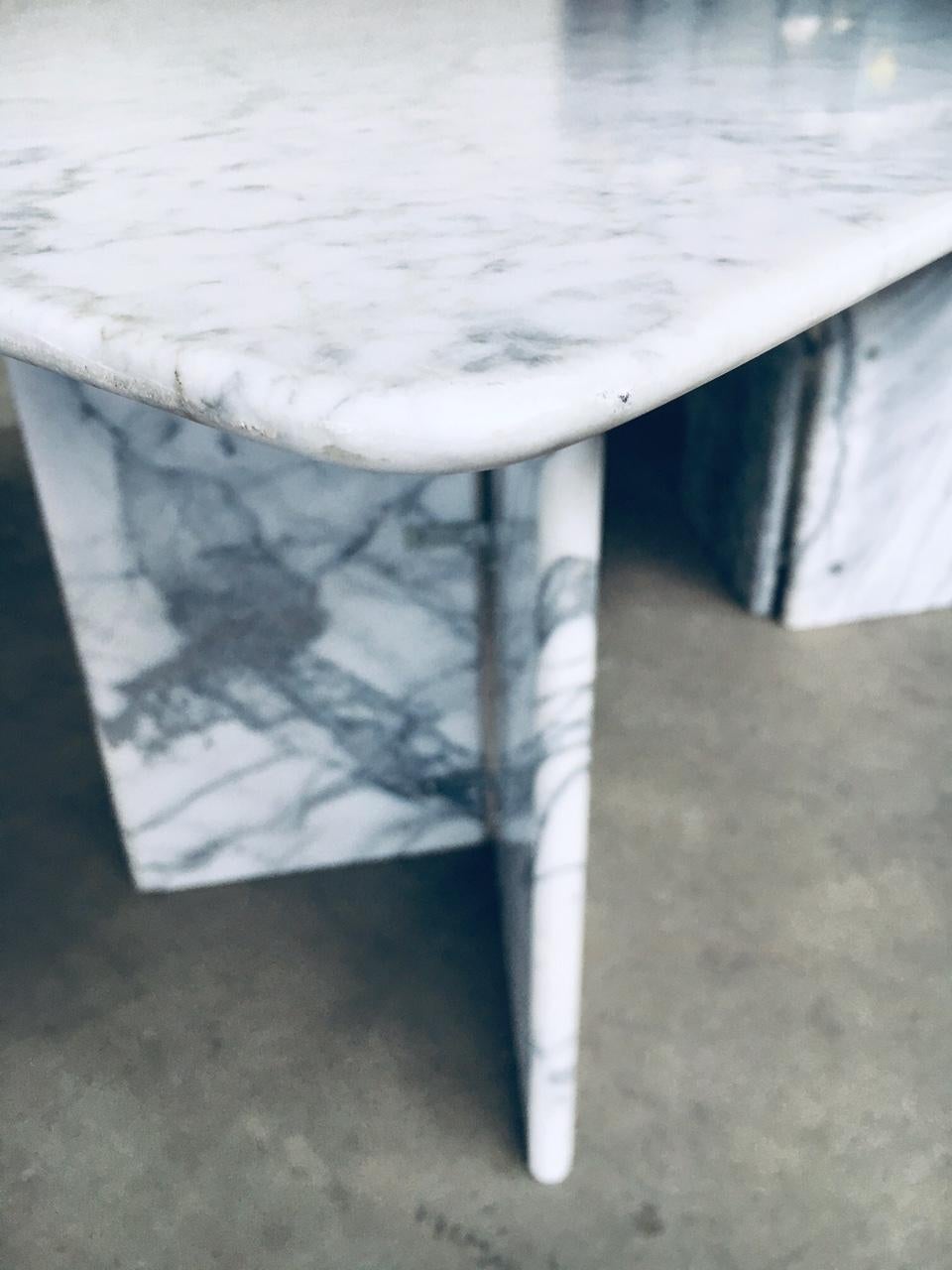 Postmodern Italian Design Carrara Marble Dining Table 1970's For Sale 11