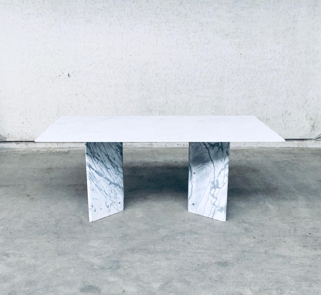 Postmodern Italian Design Carrara Marble Dining Table 1970's For Sale 12