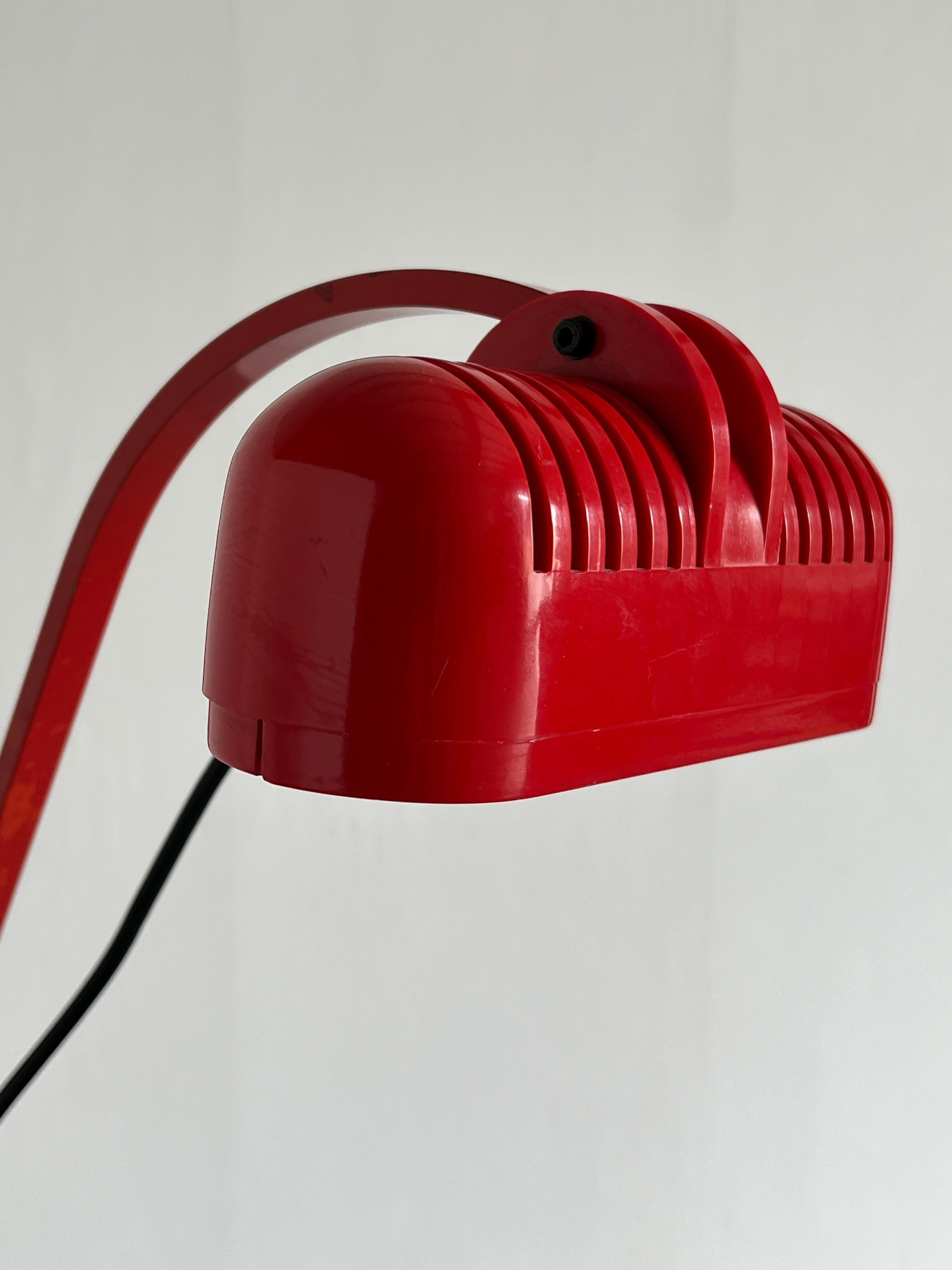 Postmodern Italian Desk Lamp Model 'Model T555' by Luci Illuminazione di Interni 4