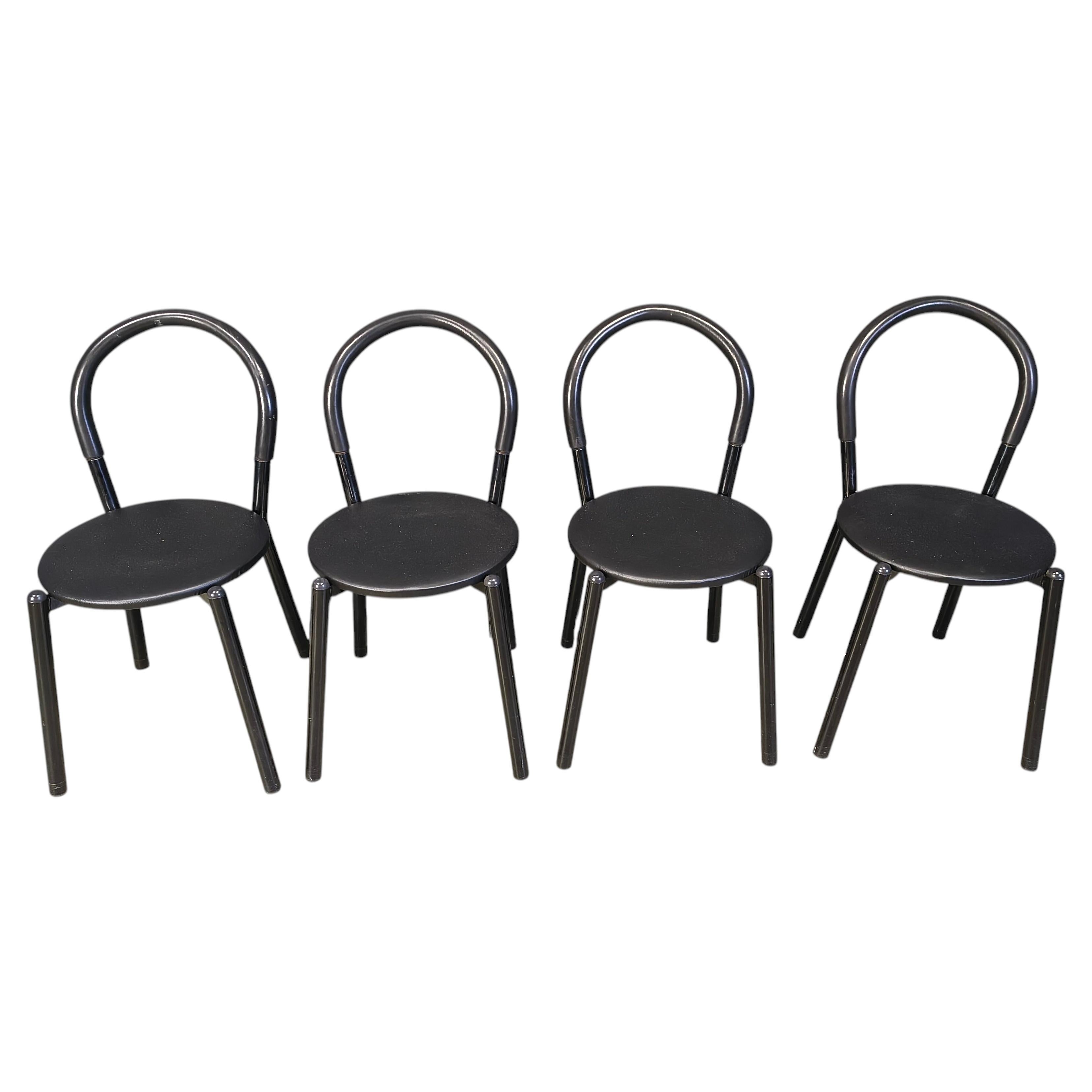 Juego de 4 sillas de comedor italianas postmodernas - Años 80 en venta