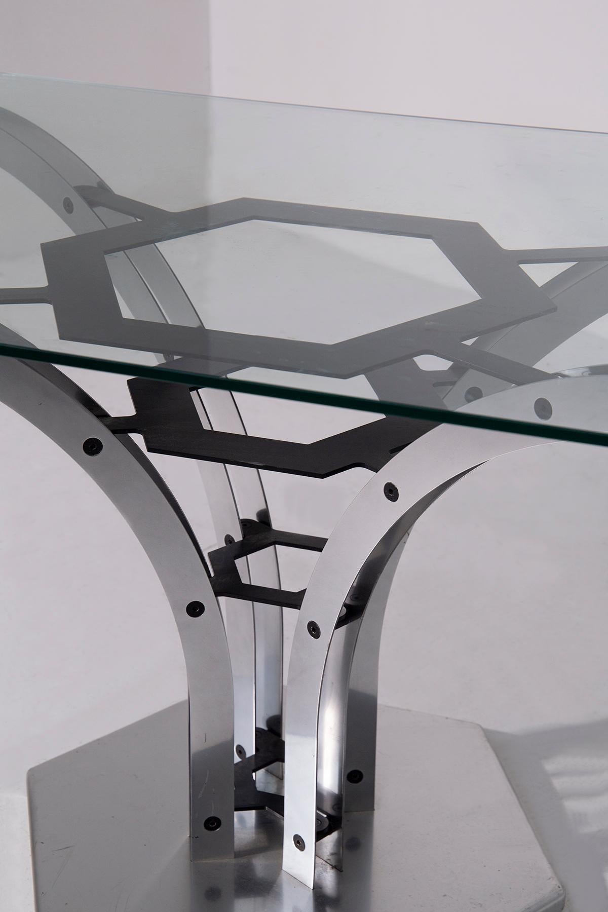 Postmodern Italian Dining table in stell and metal For Sale 5