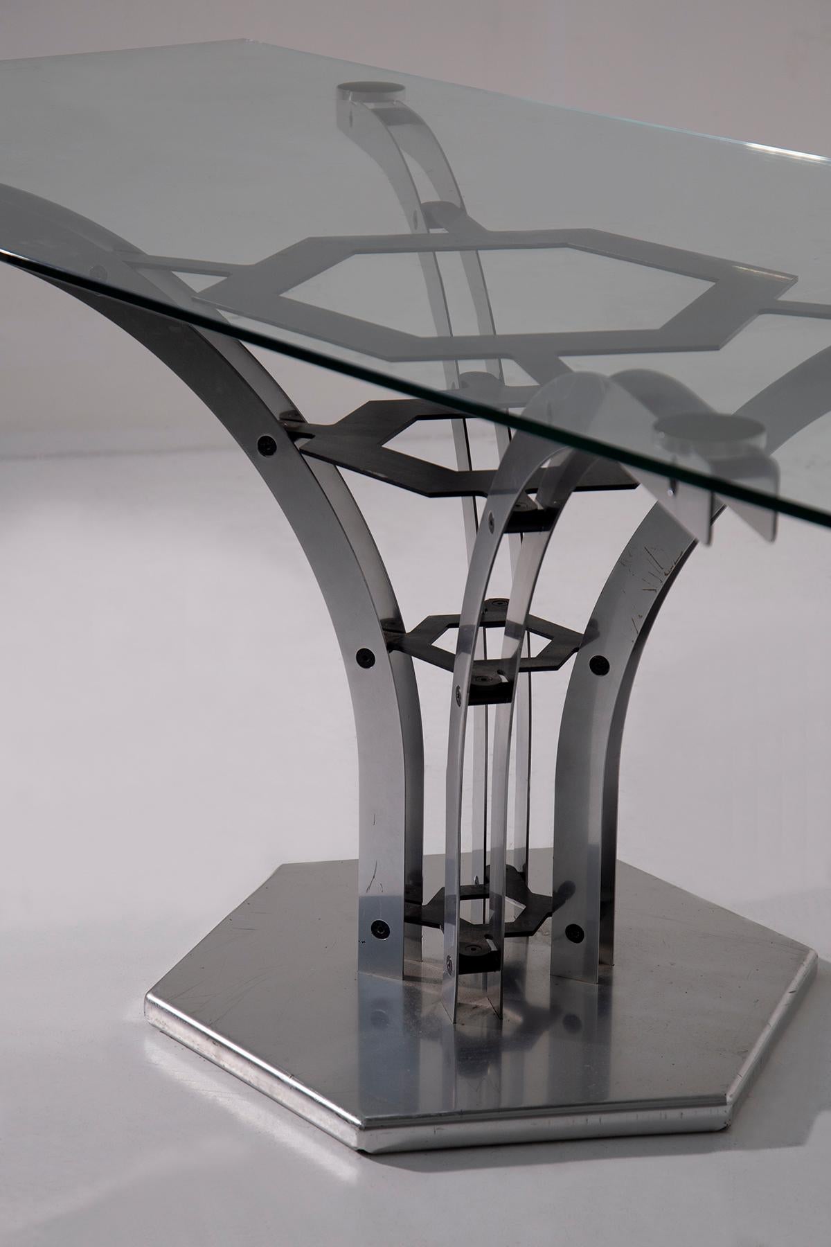 Postmodern Italian Dining table in stell and metal In Good Condition For Sale In Milano, IT