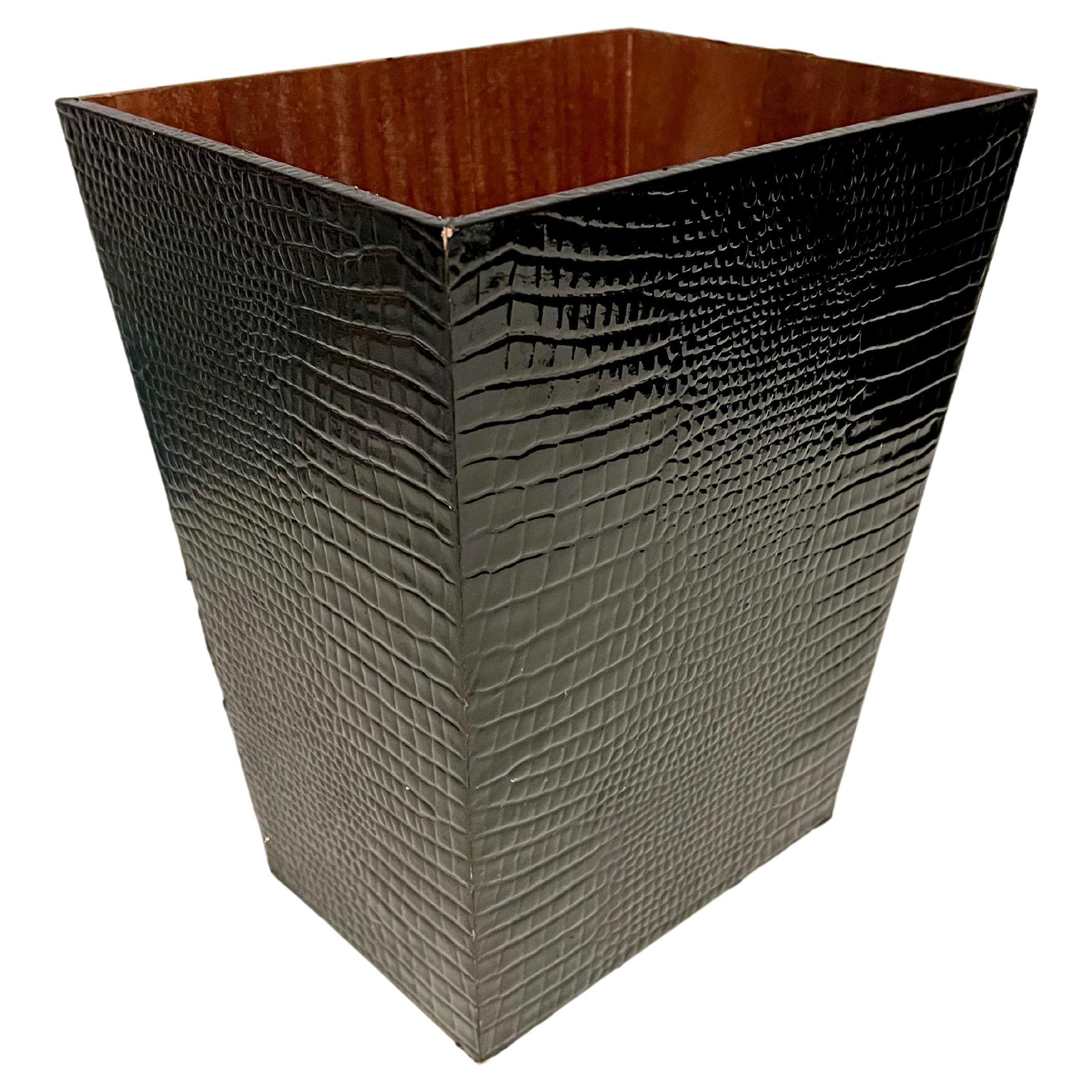 Postmodern Italian Faux Leather Wastebasket by Labrazel For Sale