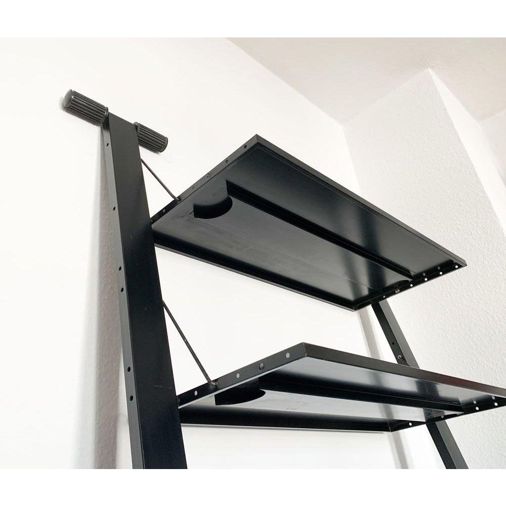 20ième siècle Étagère italienne postmoderne Graffiti de Rodney Kinsman pour Bieffeplast, années 1980 en vente