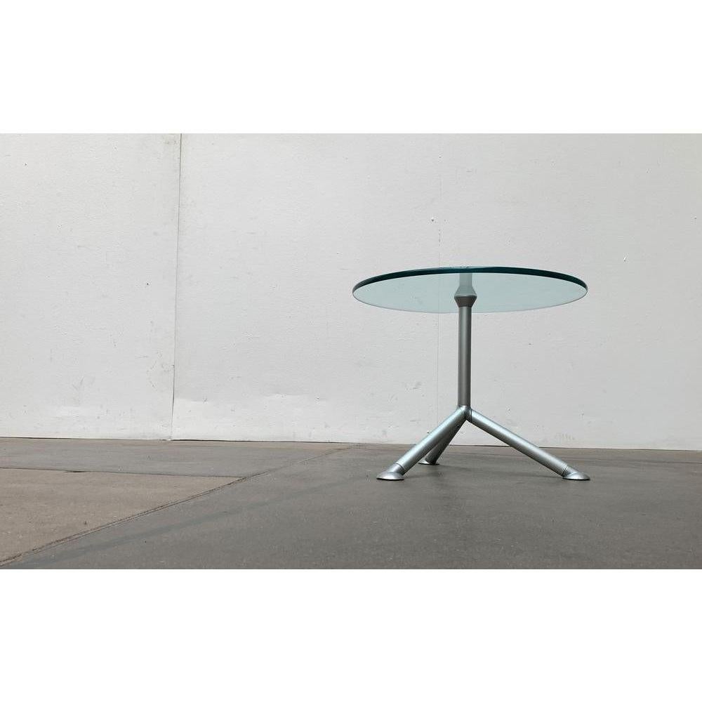 Postmoderner italienischer Beistelltisch aus Glas der Help-Serie aus Glas von Paolo Bistacchi für Albed (Italienisch) im Angebot
