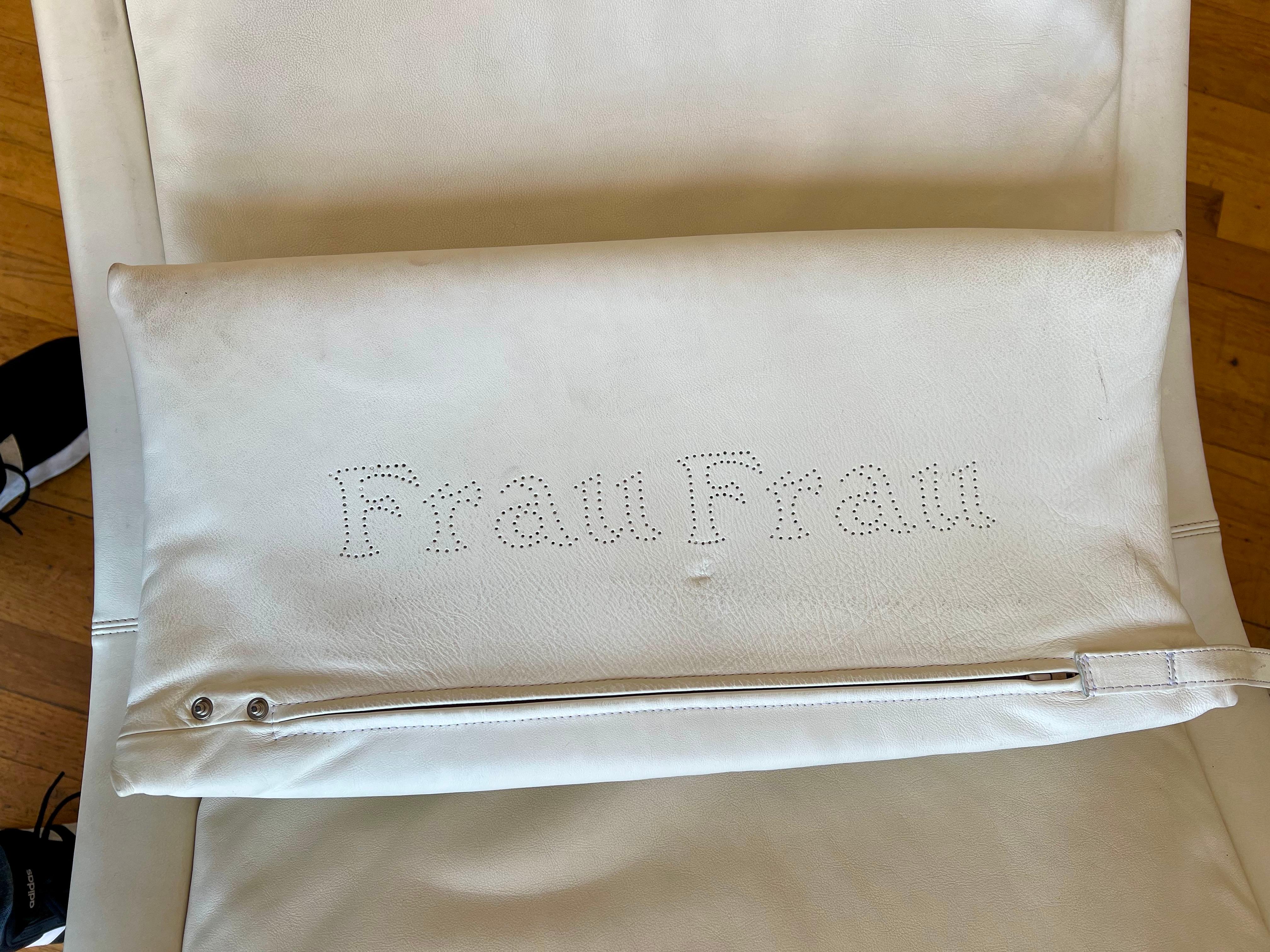 Chaise Lounge Larus in pelle italiana postmoderna di Poltrona Frau In condizioni buone a San Diego, CA