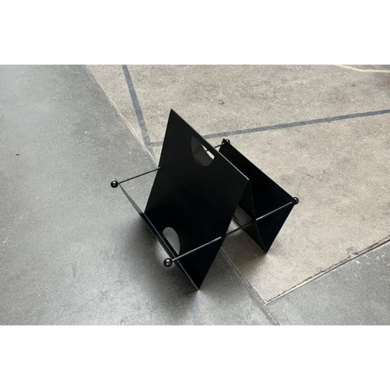 Postmodern Italian Metal Magazine Rack Holder, 1980s For Sale 5