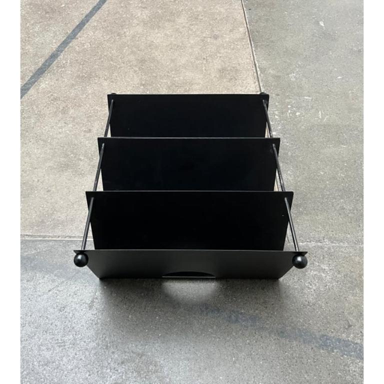 Postmodern Italian Metal Magazine Rack Holder, 1980s For Sale 9