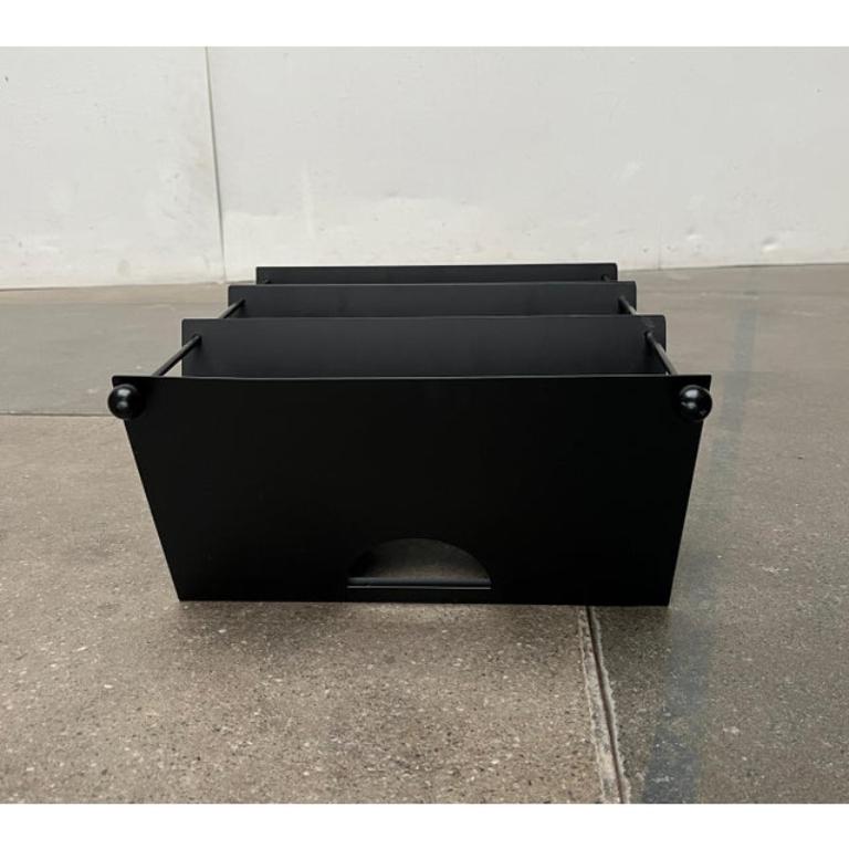 Postmodern Italian Metal Magazine Rack Holder, 1980s For Sale 11