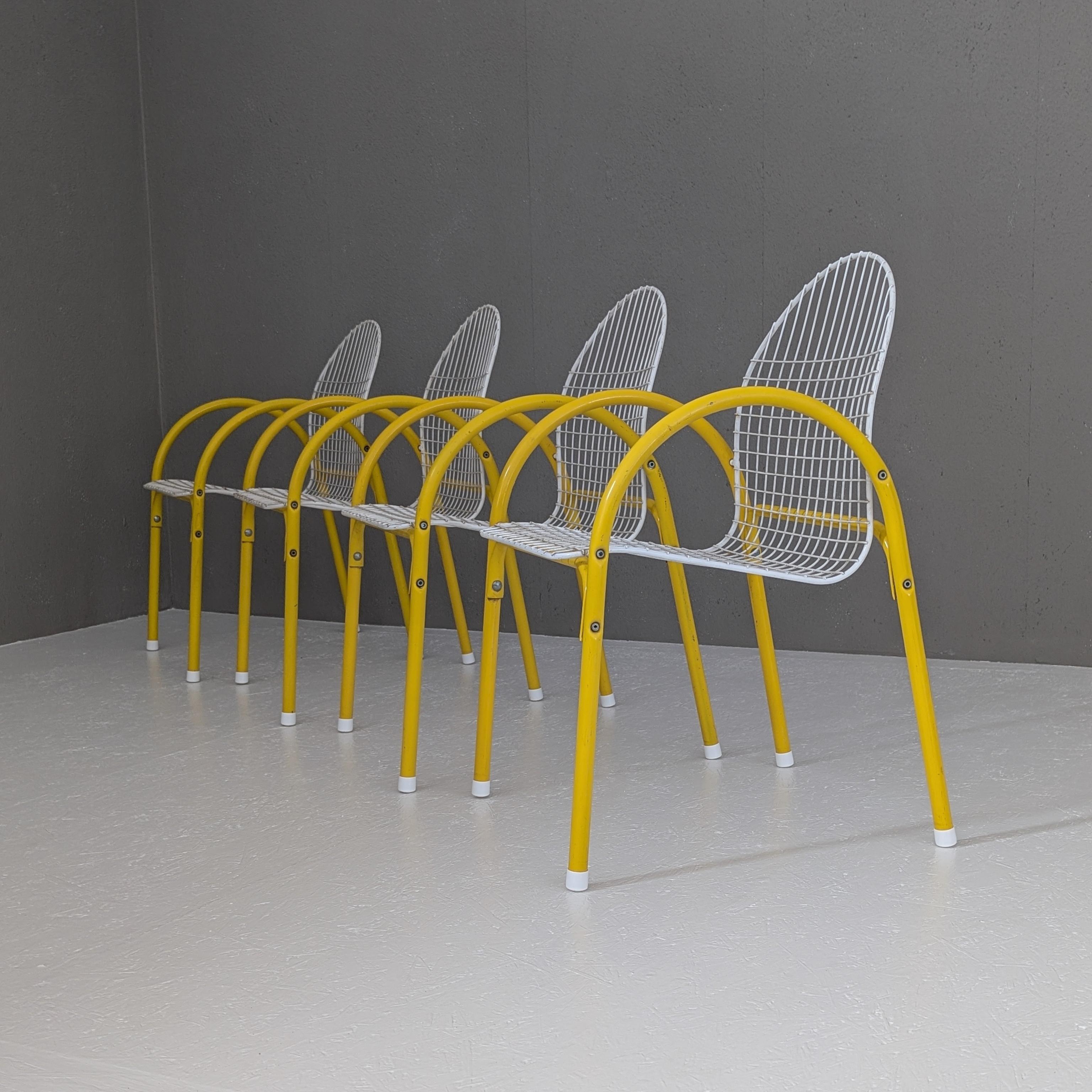 Postmodernes italienisches Esszimmer-Set aus Metalldrahtgeflecht von EMU, 1980er Jahre im Zustand „Gut“ im Angebot in PRAHA 5, CZ
