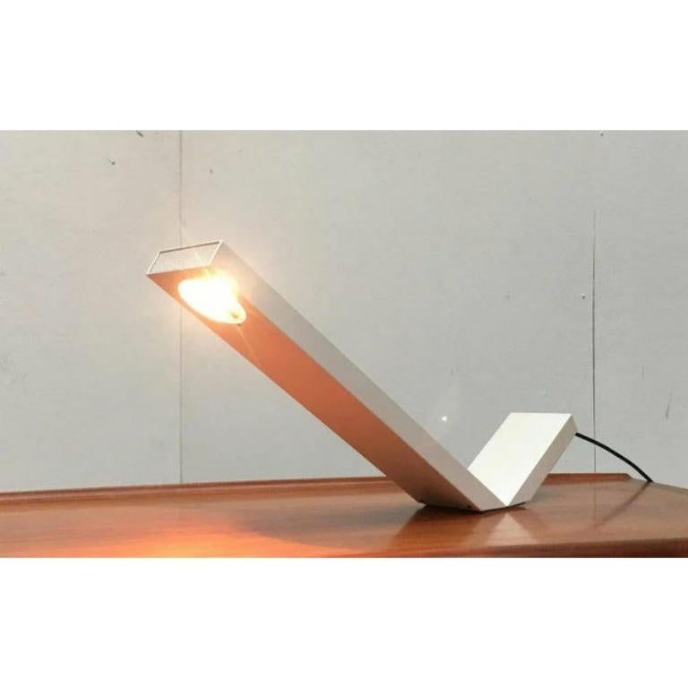 Lampada da tavolo Model Gli postmoderna italiana di Marco Zotta per Eleusi, anni '80 in vendita 2
