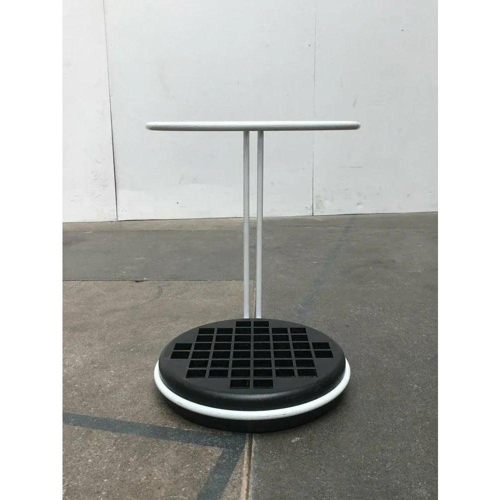 Modèle italien postmoderne Goccia Umbrella Stand pour Magis 1980 en vente 5