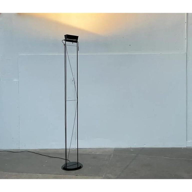 Lámpara de pie italiana postmoderna modelo Opus Terra para Lumina, años 80 Posmoderno en venta