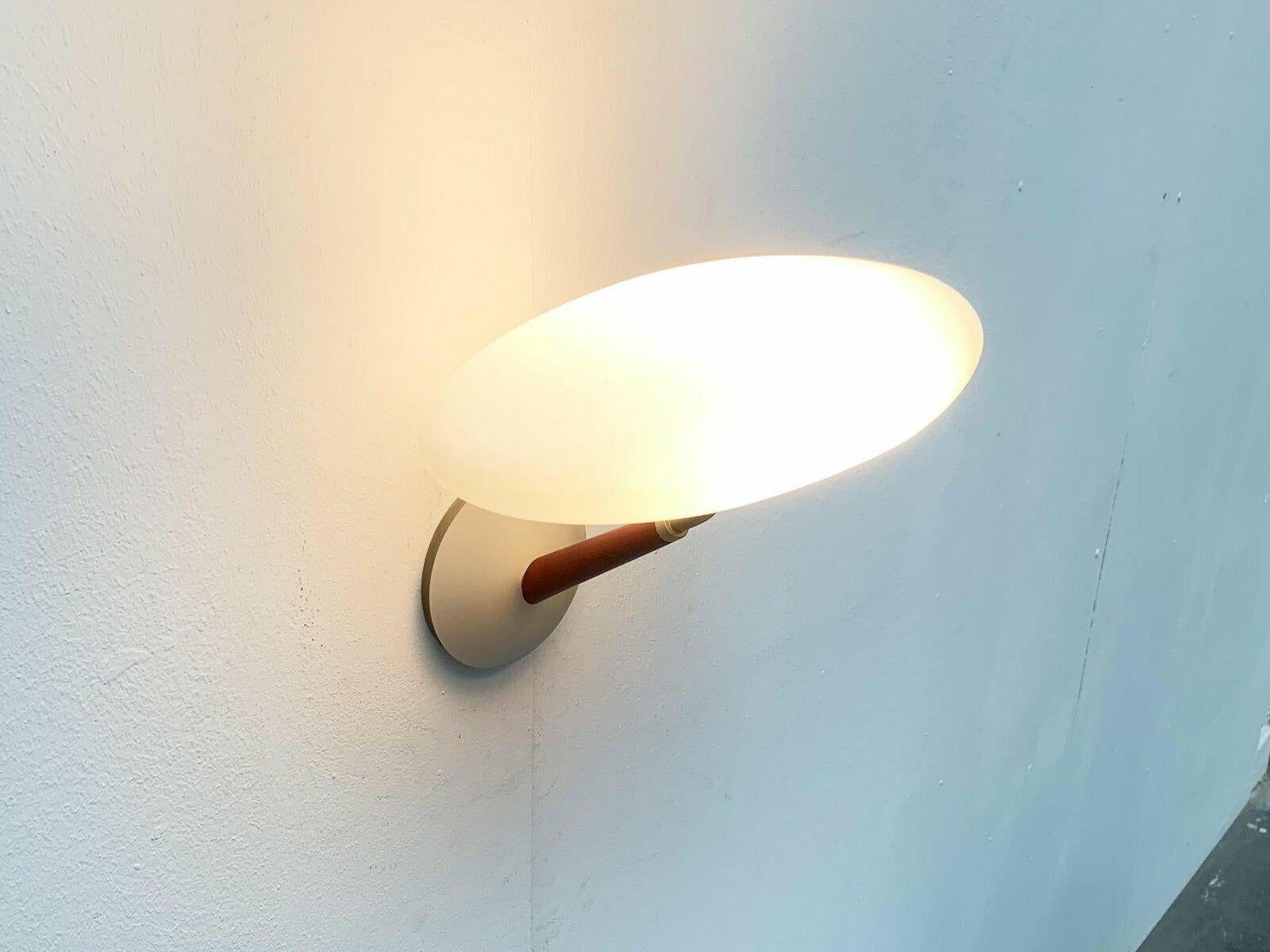 Postmodern Italian Model Pao W Sconce by Matteo Thun for Arteluce, Set of 2 im Angebot 8