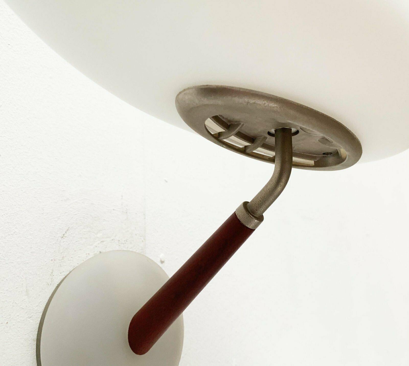 Postmodern Italian Model Pao W Sconce by Matteo Thun for Arteluce, Set of 2 im Angebot 1