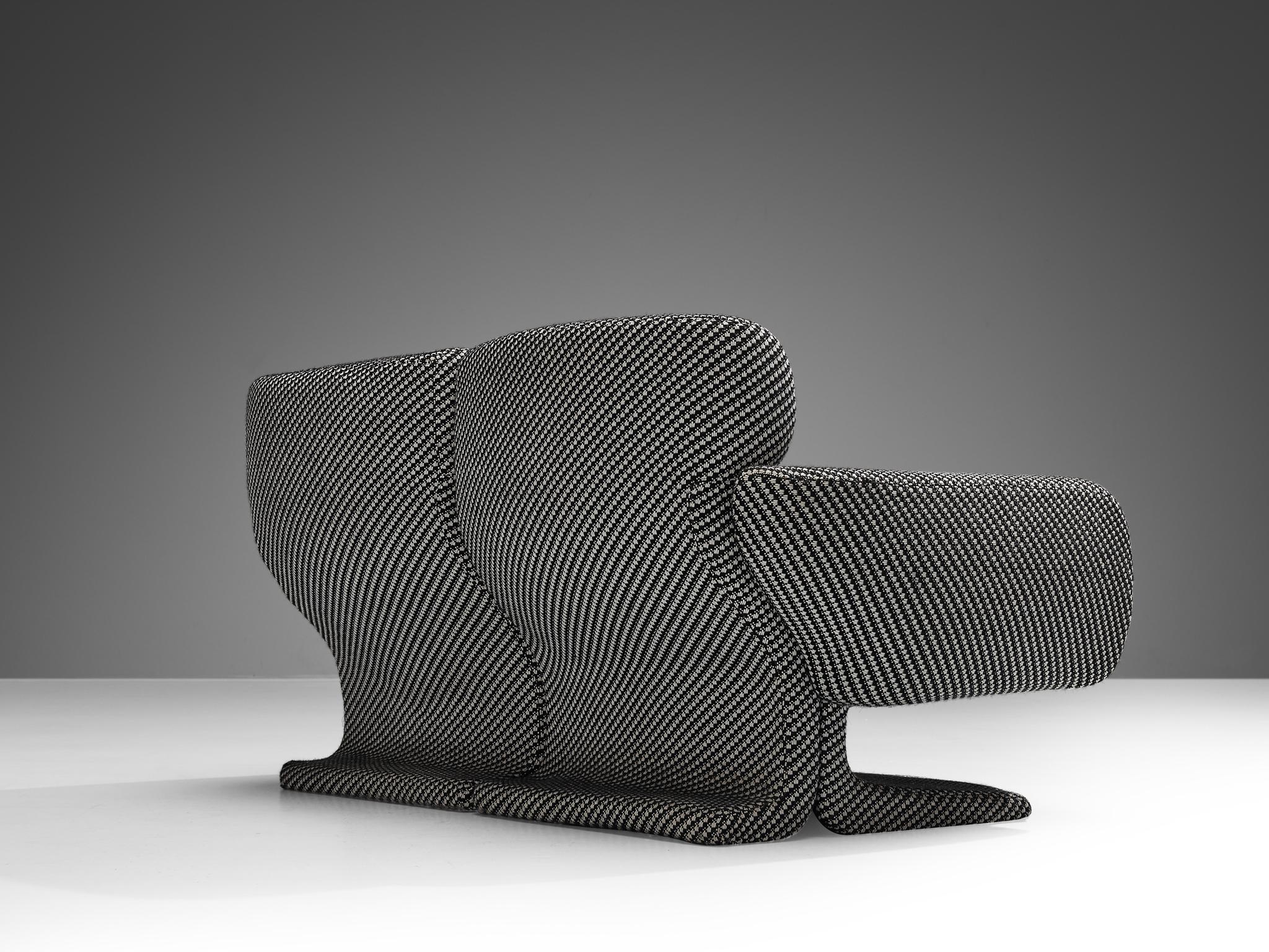 Postmodern Italian Modular Sofa in Checkered Upholstery For Sale 1