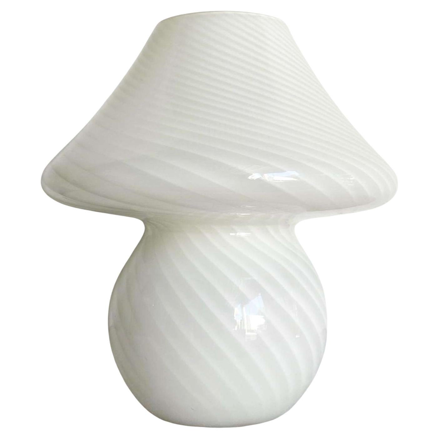 Lampe de table postmoderne italienne Murano à champignon